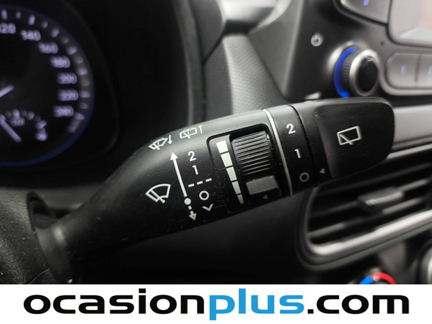 Acabados Hyundai Kona Hyundai Kona 1.0 TGDi Essence 4x2 (120 CV)