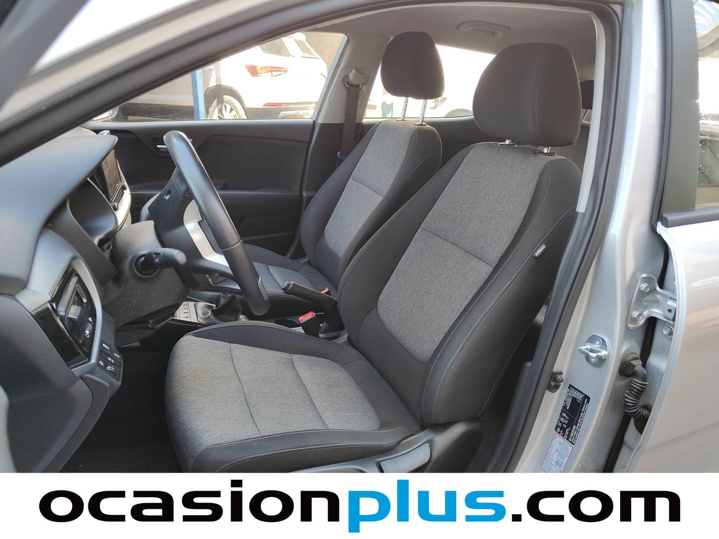Foto asientos delanteros KIA Stonic KIA Stonic 1.2 DPi Drive (79 CV)