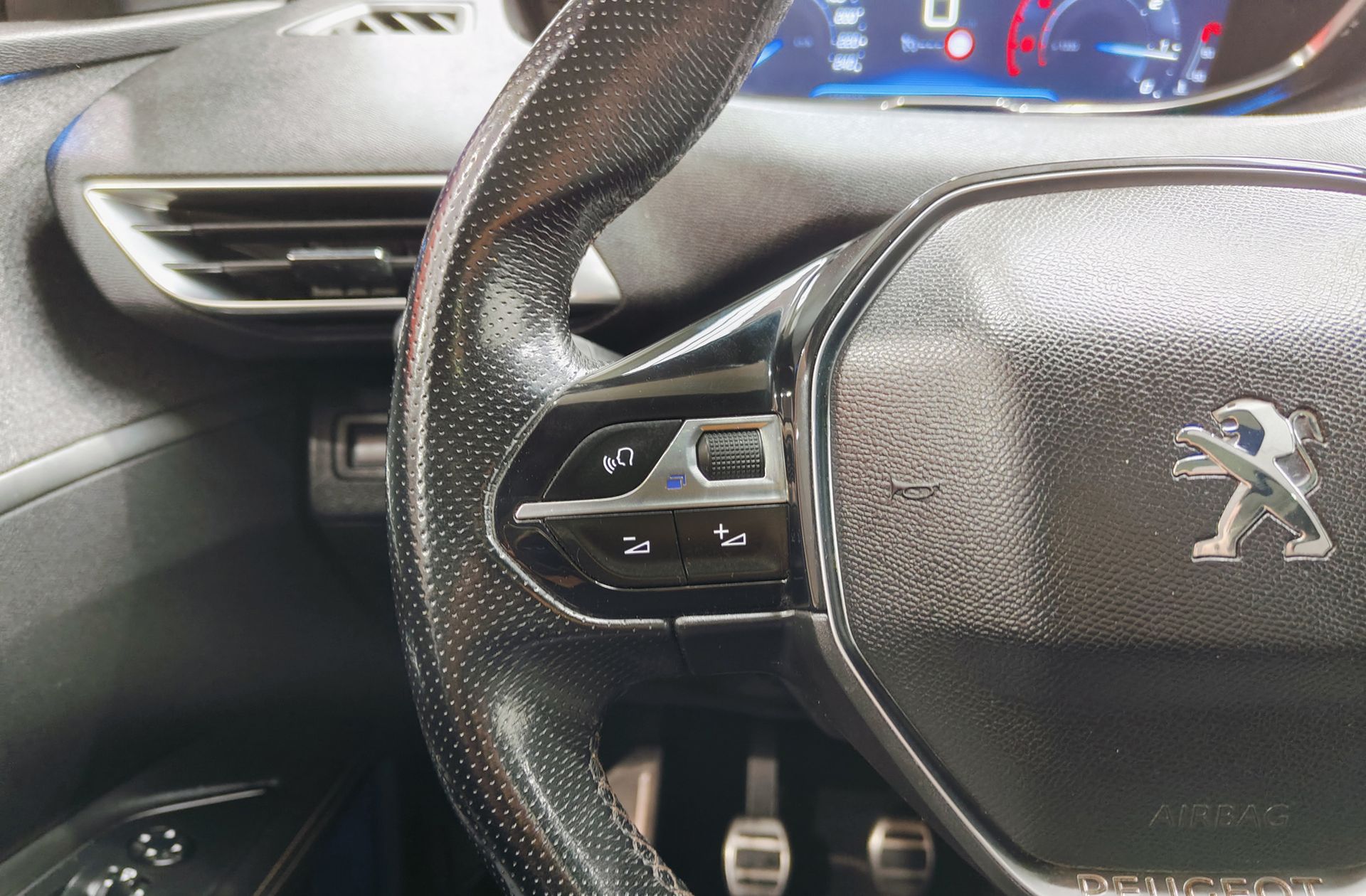 Peugeot 3008 BlueHDi 150 GT Line - foto 29