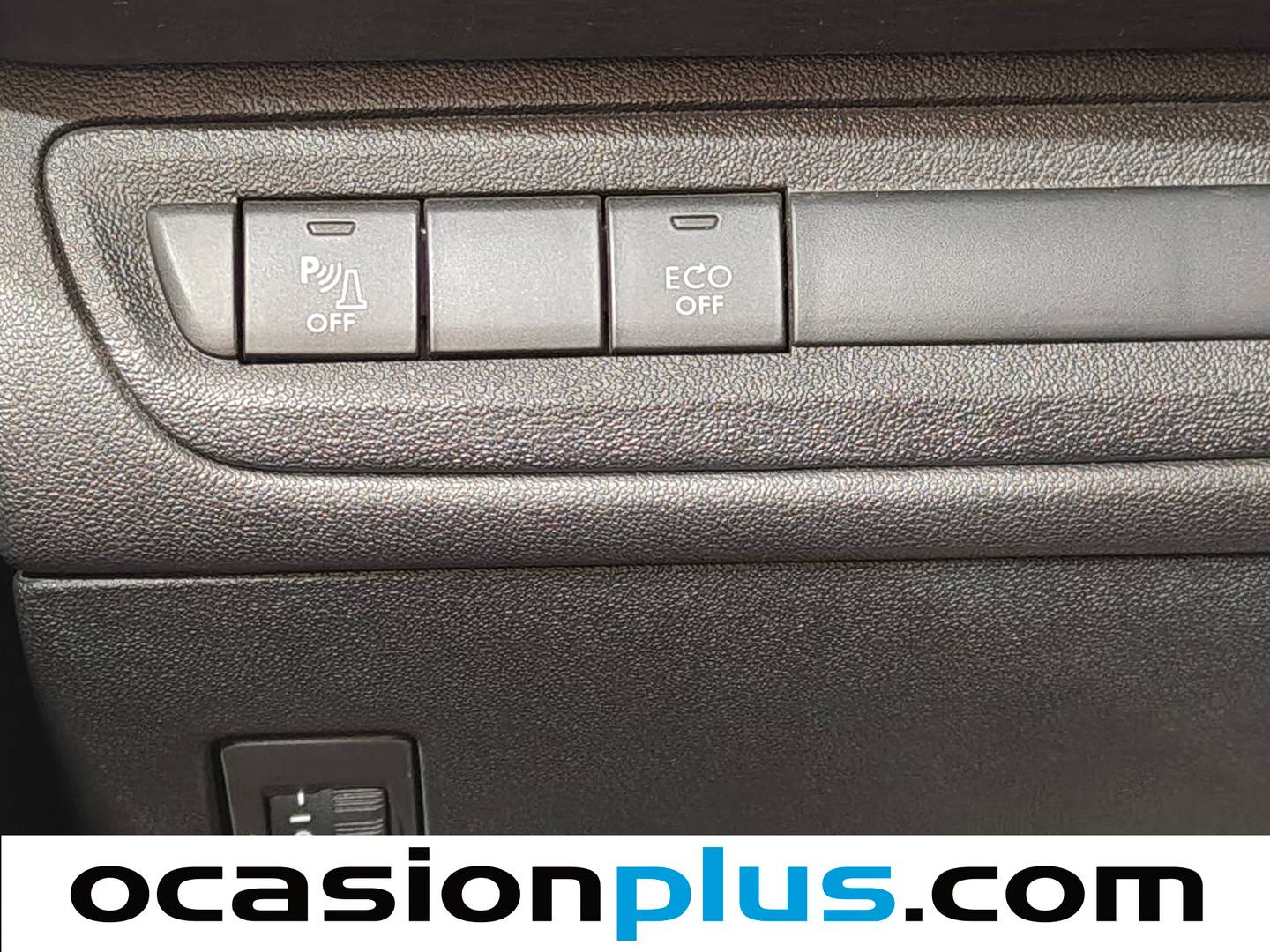 Equipamiento del Peugeot 2008 Peugeot 2008 PureTech 130 S&S GT Line (130 CV)