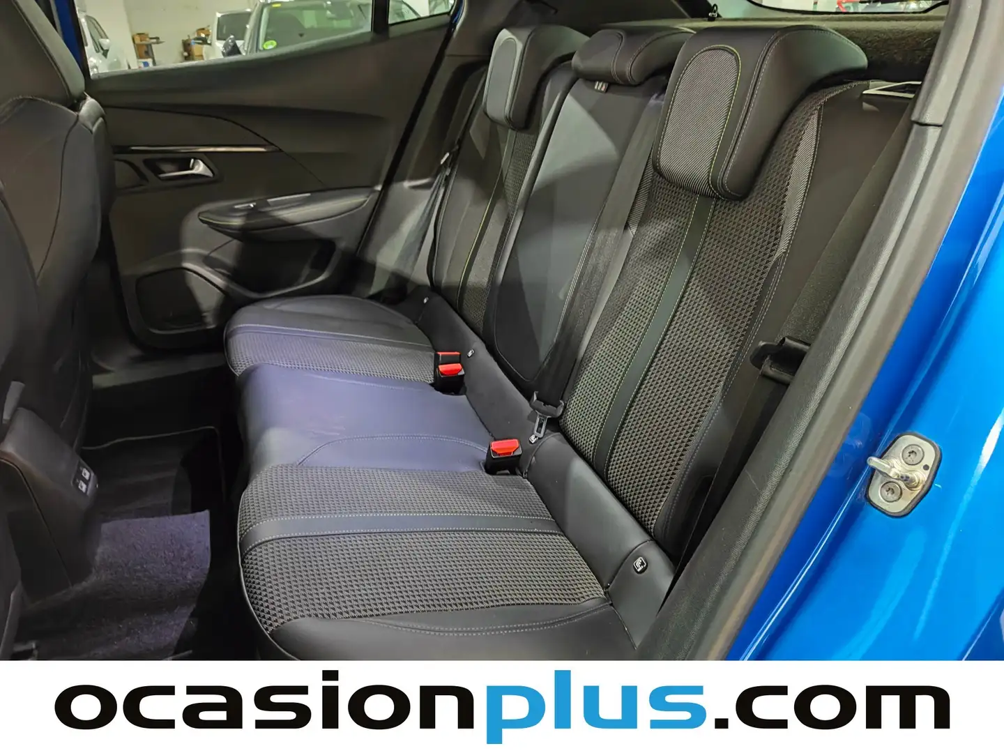 Foto Peugeot 2008 Peugeot 2008 PureTech 130 S&S GT EAT8 (130 CV)