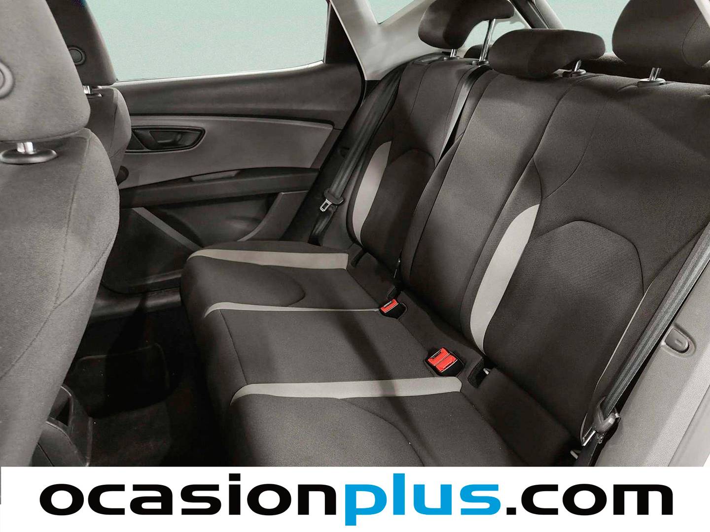Foto asientos traseros Seat León Seat León 1.6 TDI S&S Reference (105 CV)
