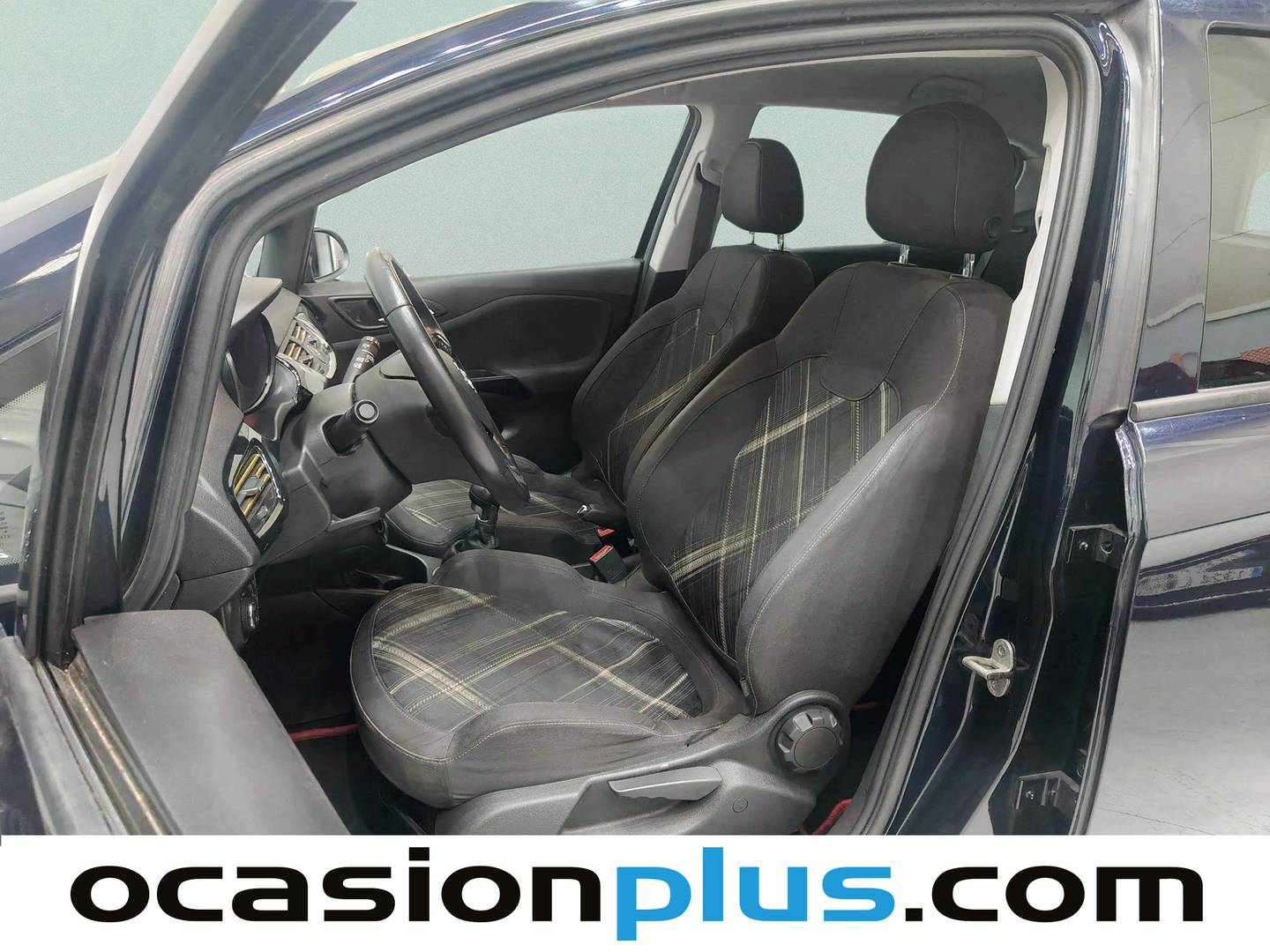 Foto asientos delanteros Opel Corsa Opel Corsa 1.4 Color Edition (90 CV)