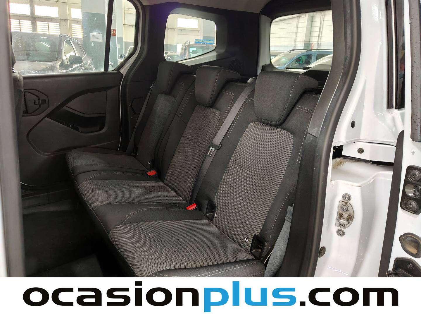 Foto asientos traseros Mercedes Citan Mercedes Citan Combi 110 CDI Tourer Base Largo (95 CV)
