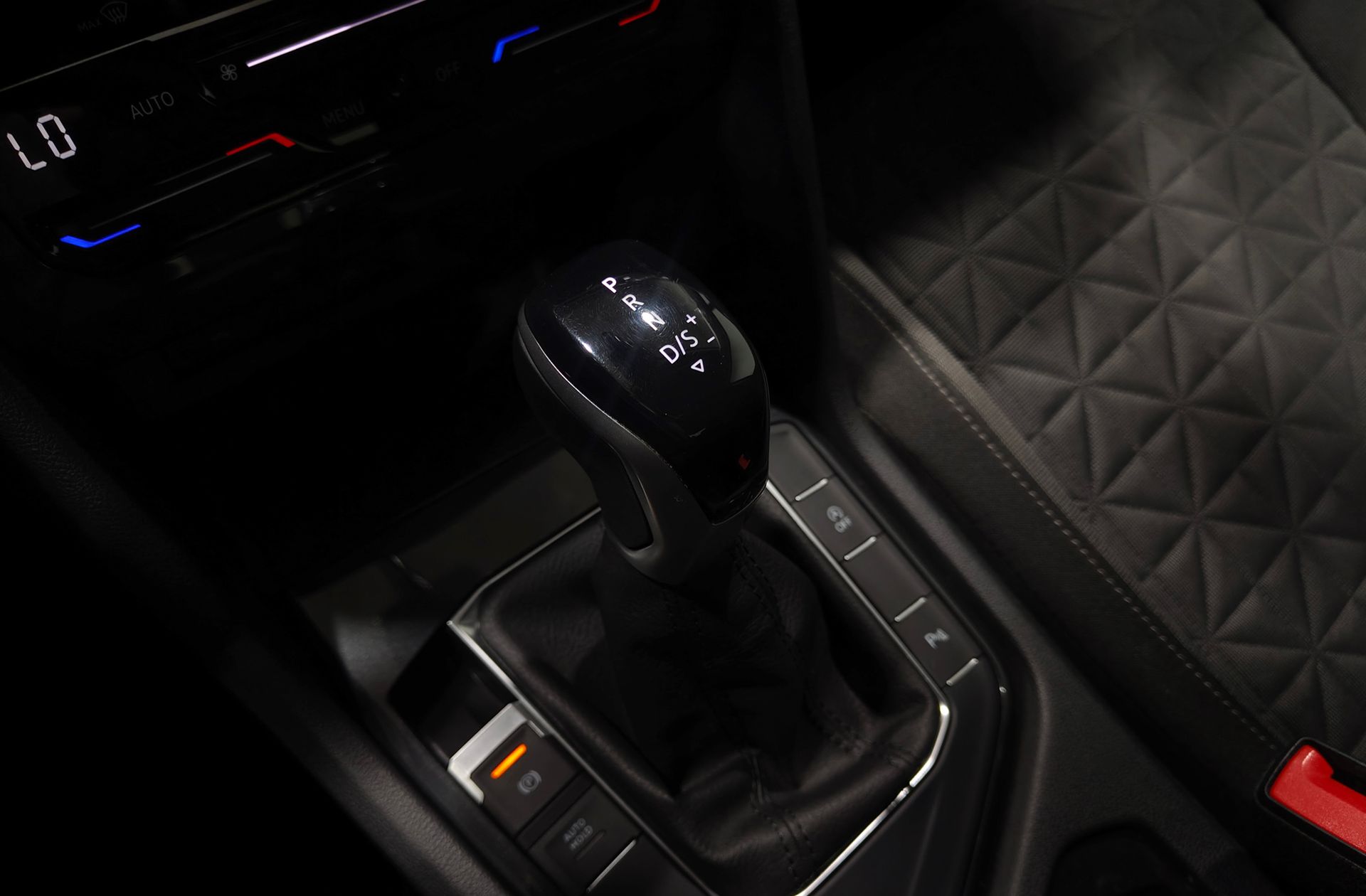 Volkswagen Tiguan Life 2.0 TDI DSG - foto 5