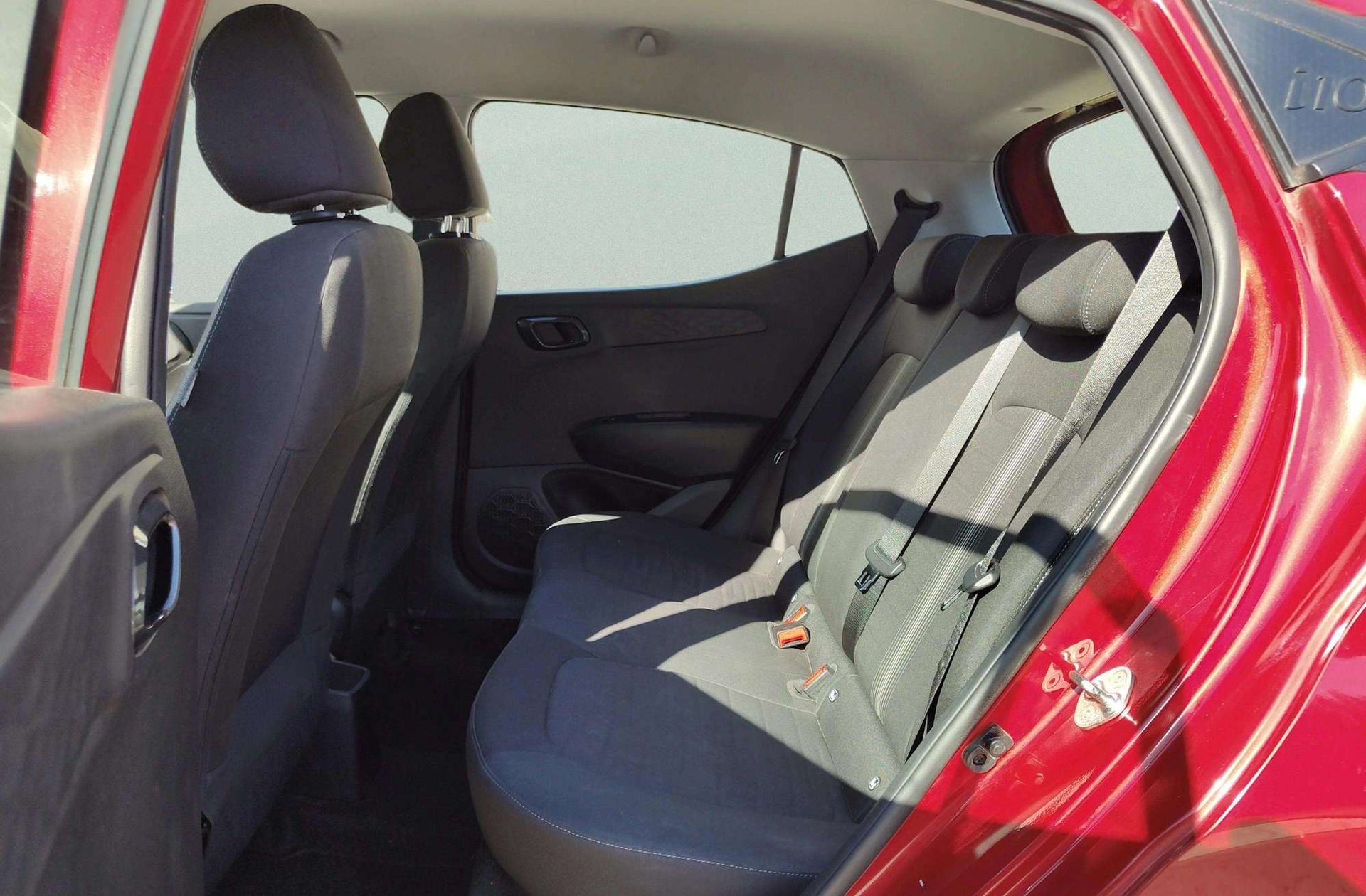 Hyundai i10 1.0 Klass - foto 11