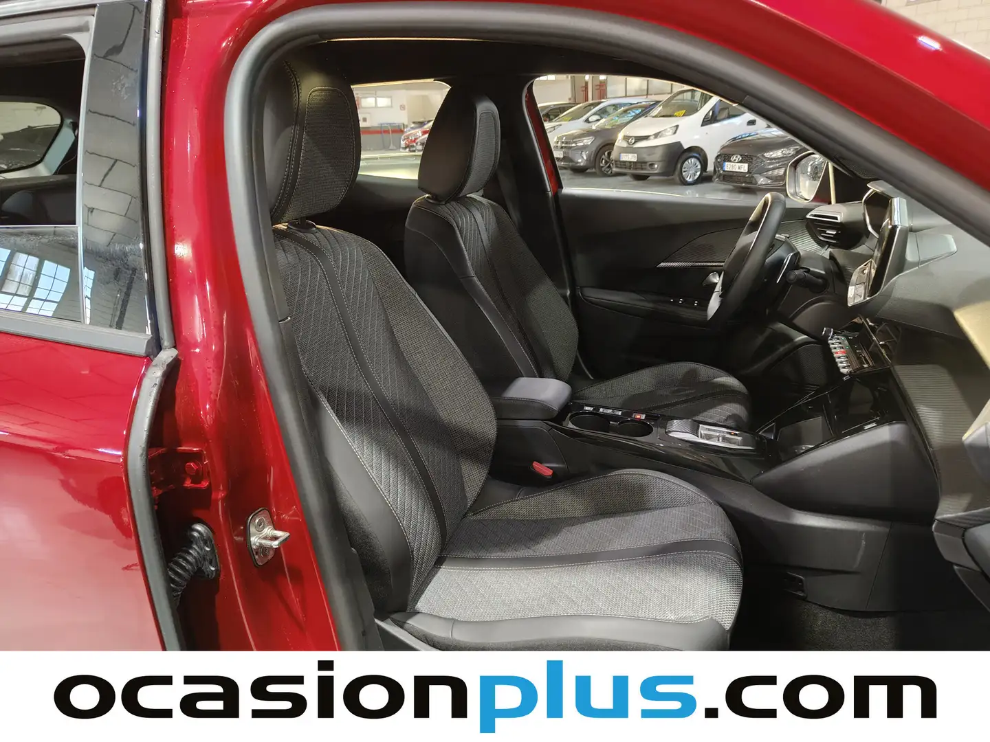 Foto Peugeot 2008 Peugeot 2008 Allure Hybrid eDCS6  (136 CV)