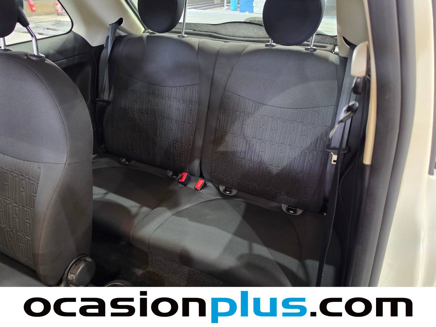 Foto asientos traseros Fiat 500 Fiat 500 1.0 Hybrid Dolcevita (70 CV)