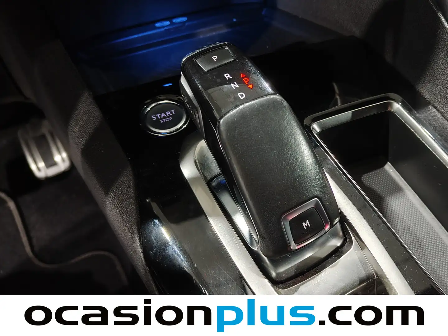 Foto Peugeot 3008 Peugeot 3008 BlueHDI 180 S&S GT Line EAT8 (180 CV)