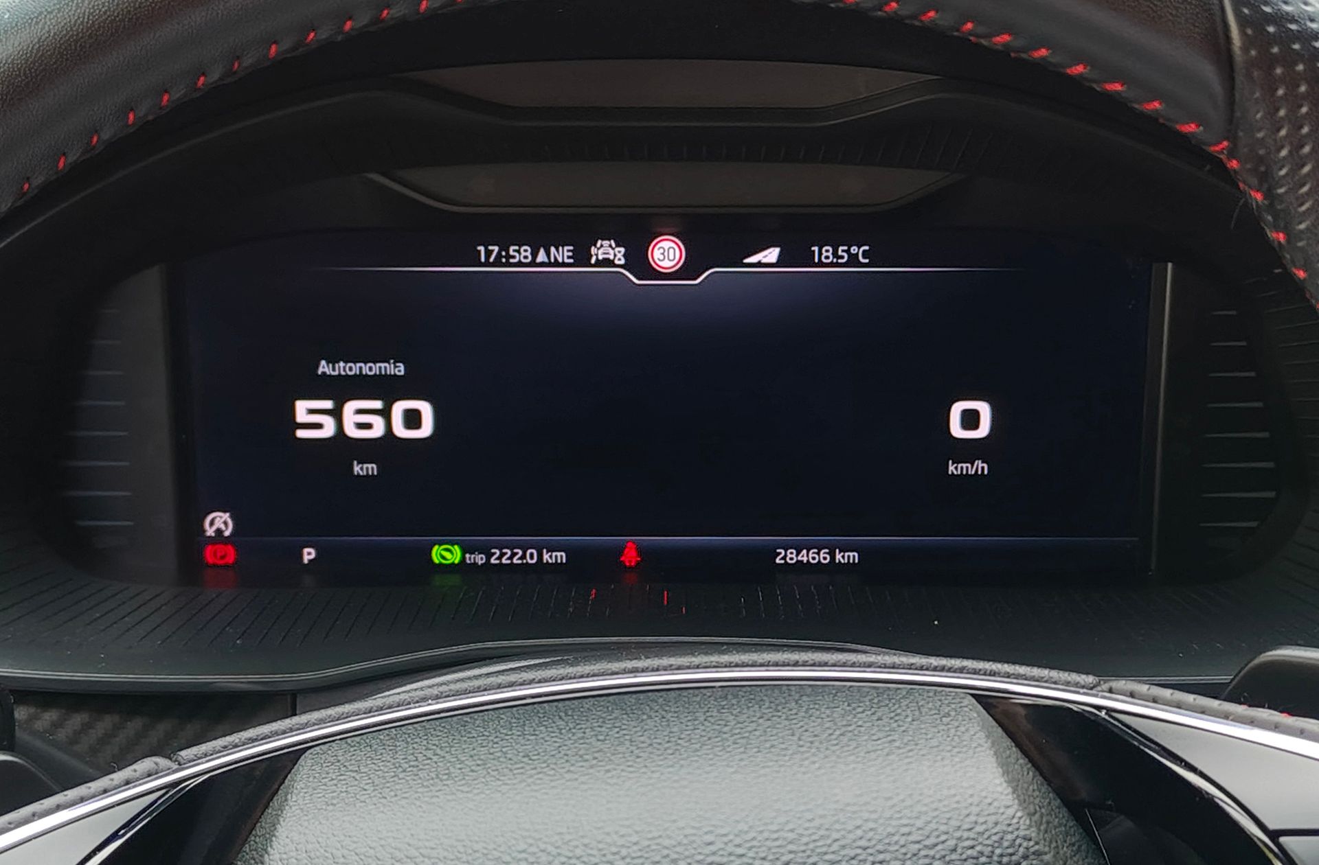 Škoda Scala 1.5 TSI Montecarlo DSG - foto 29