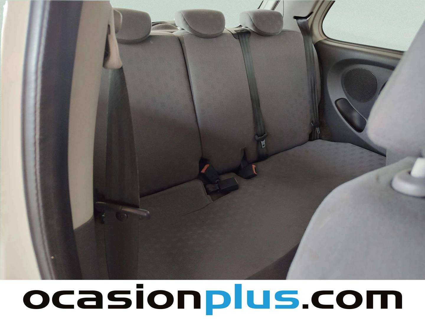 Foto Nissan Micra Nissan Micra 1.2 Visia Plus (80 CV) siete plazas