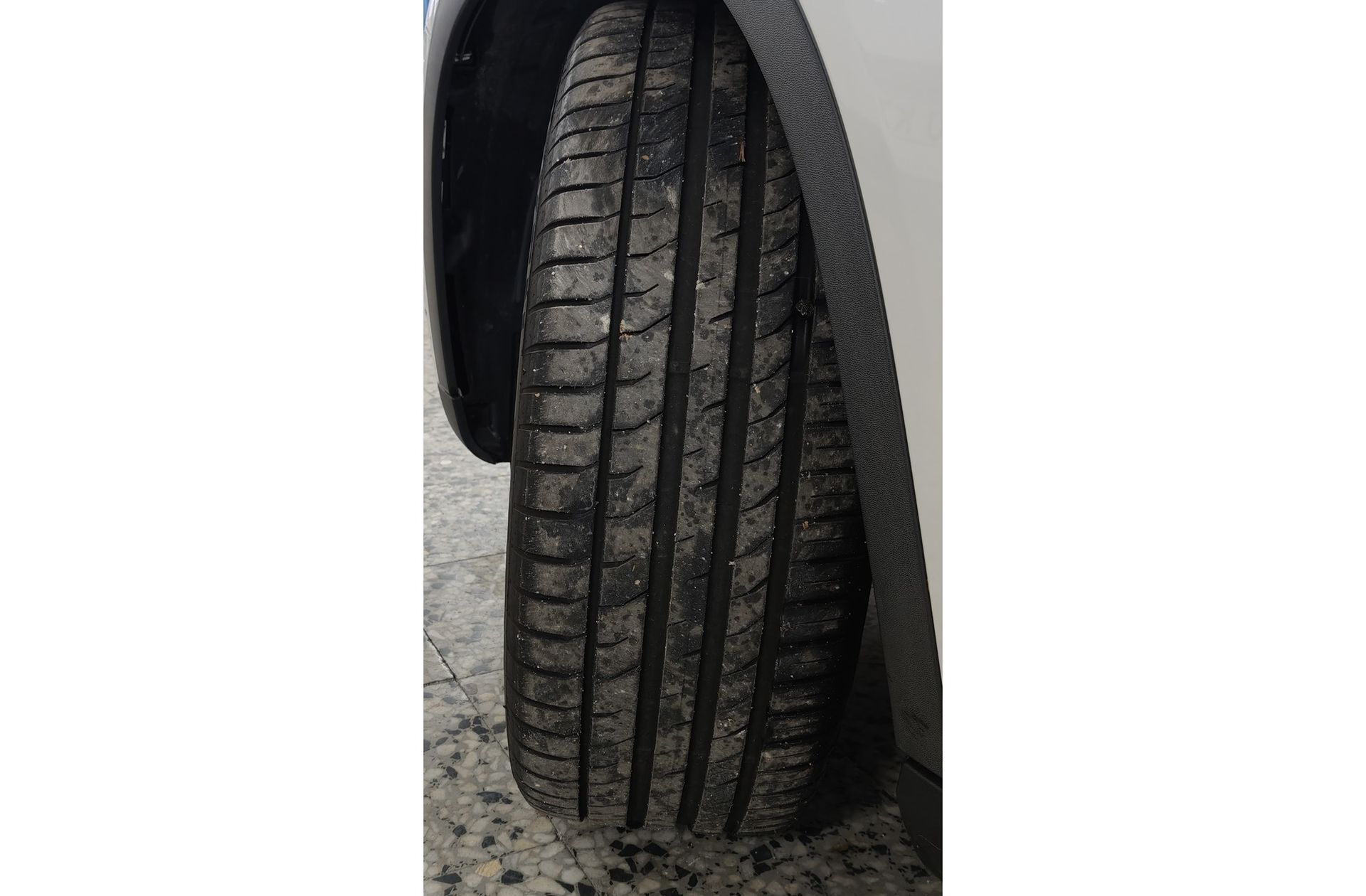 Mercedes-Benz GLA 200 d - foto 35
