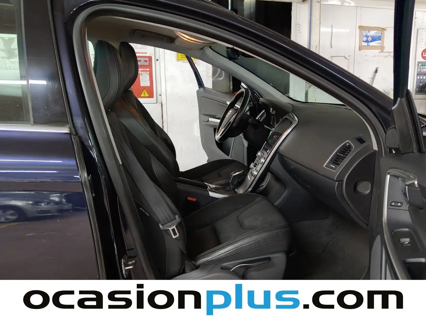 Foto Volvo XC60 Volvo XC60 D3 Momentum Auto (150 CV)