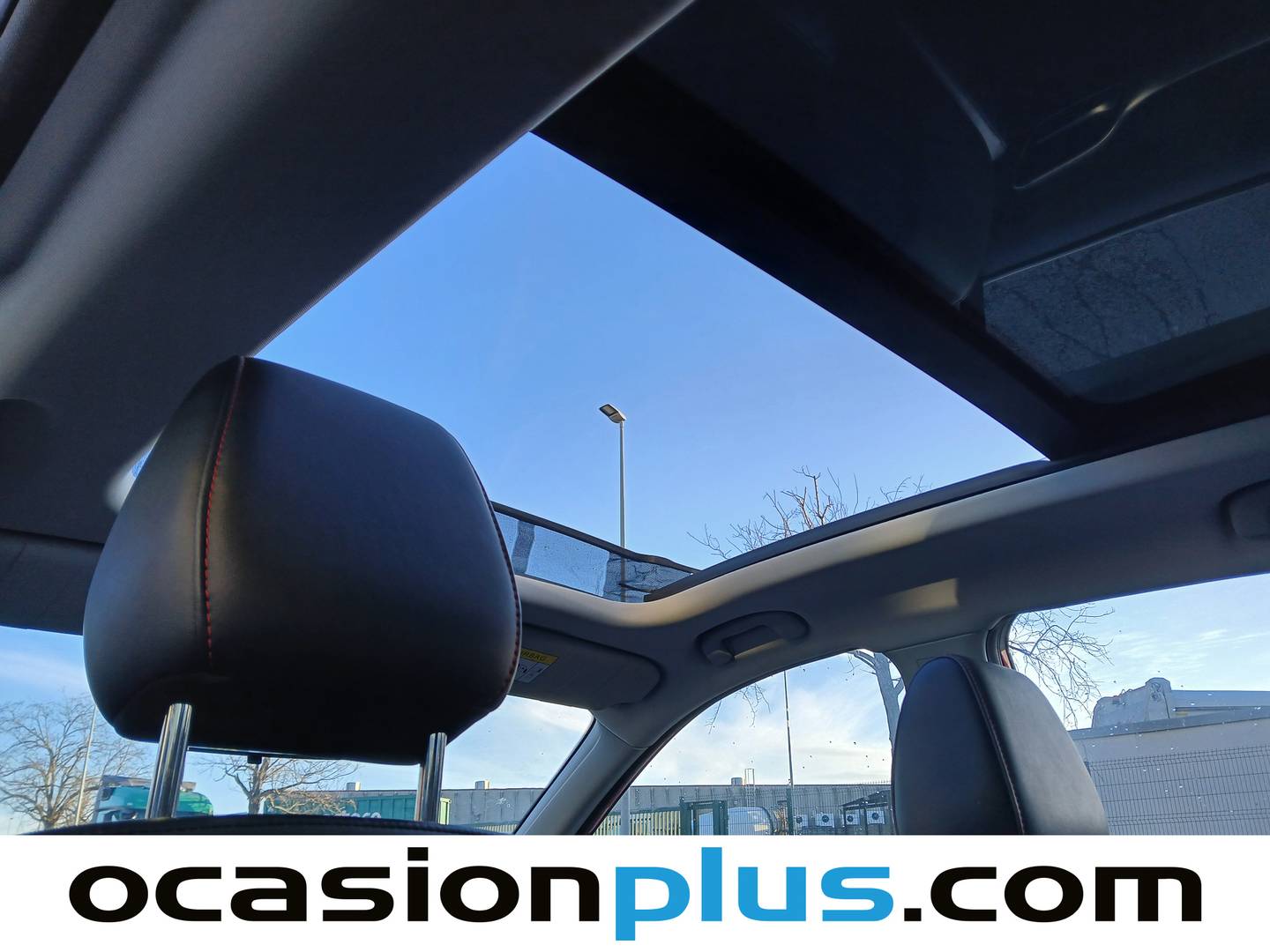 Extras y acabados del MG ZS MG ZS 1.0T Luxury (111 CV)