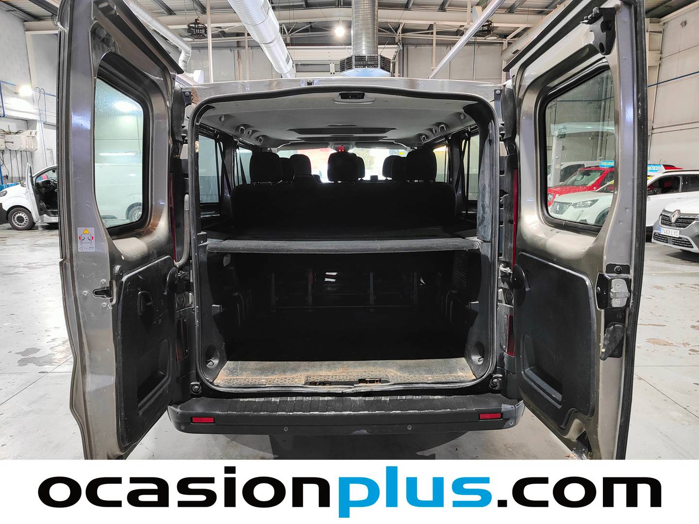 Foto asientos traseros Opel Vivaro Opel Vivaro 1.6 CDTI S&S L2 2.9t (125 CV)  9 Plazas