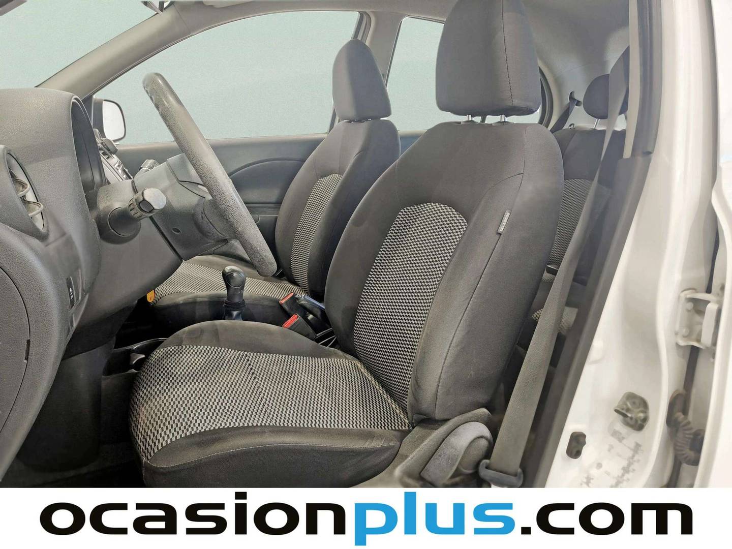 Foto asientos delanteros Nissan Micra Nissan Micra 1.2 Naru Edition (80 CV)