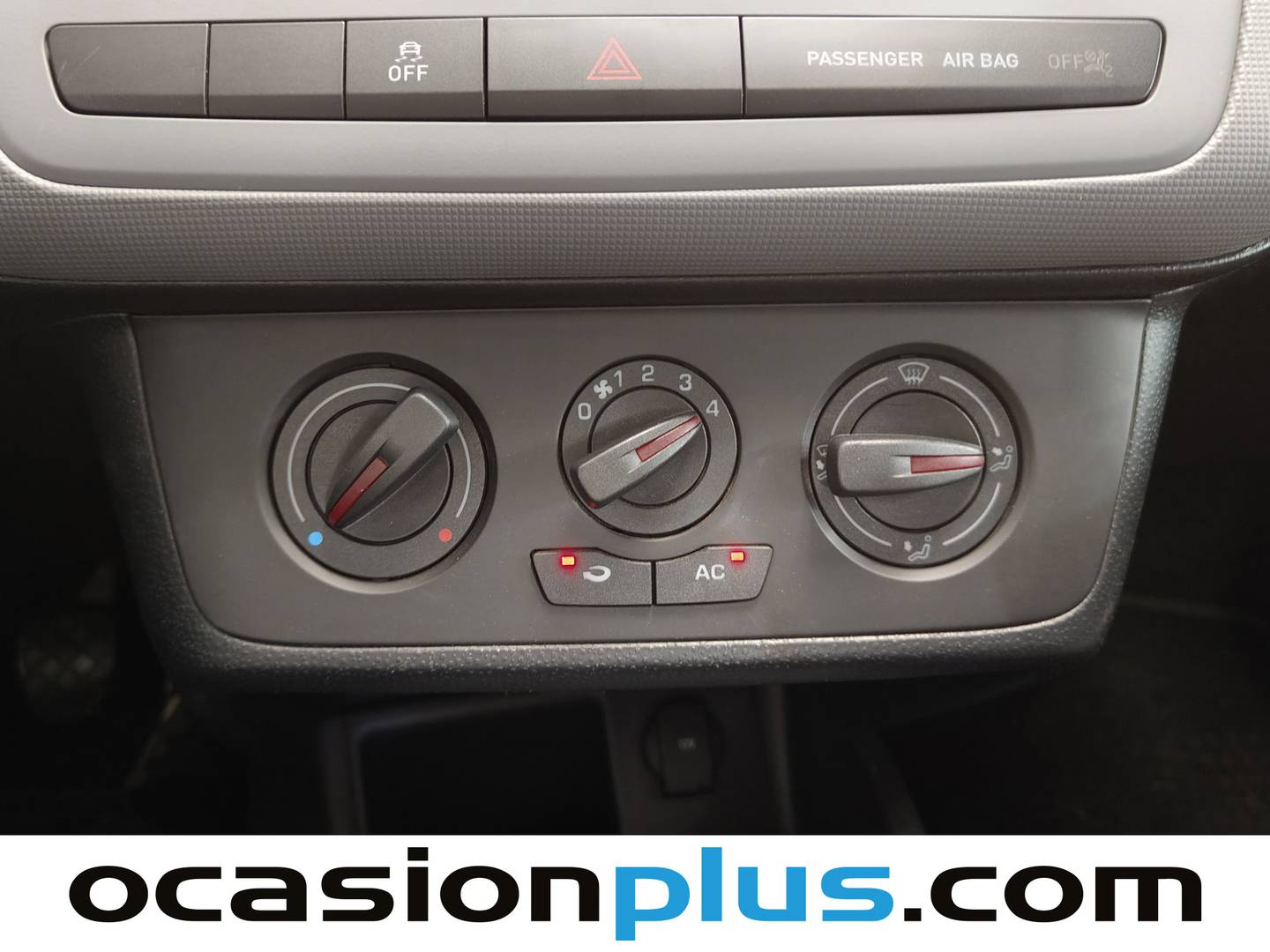 Extras y acabados del Seat Ibiza Seat Ibiza 1.6 TDI Reference (90 CV)