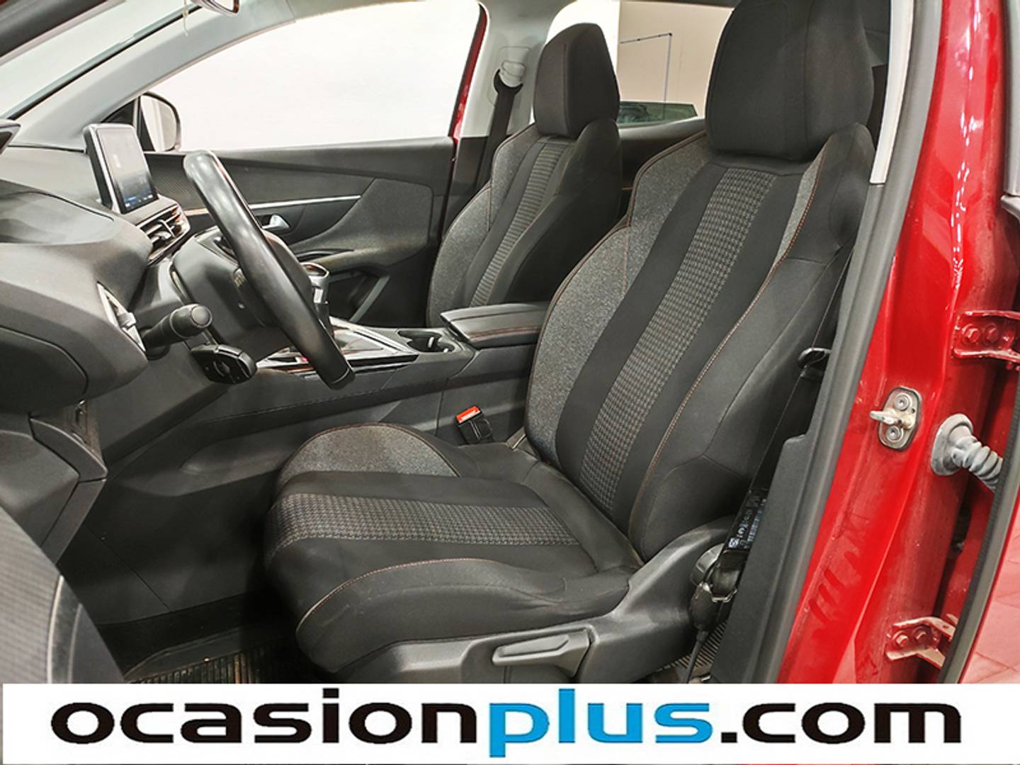 Foto Peugeot 3008 Peugeot 3008 SUV PureTech 130 S&S Active (130 CV)