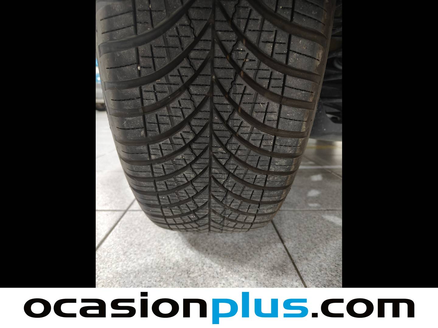 Foto Peugeot 2008 Peugeot 2008 Allure Hybrid eDCS6  (136 CV)