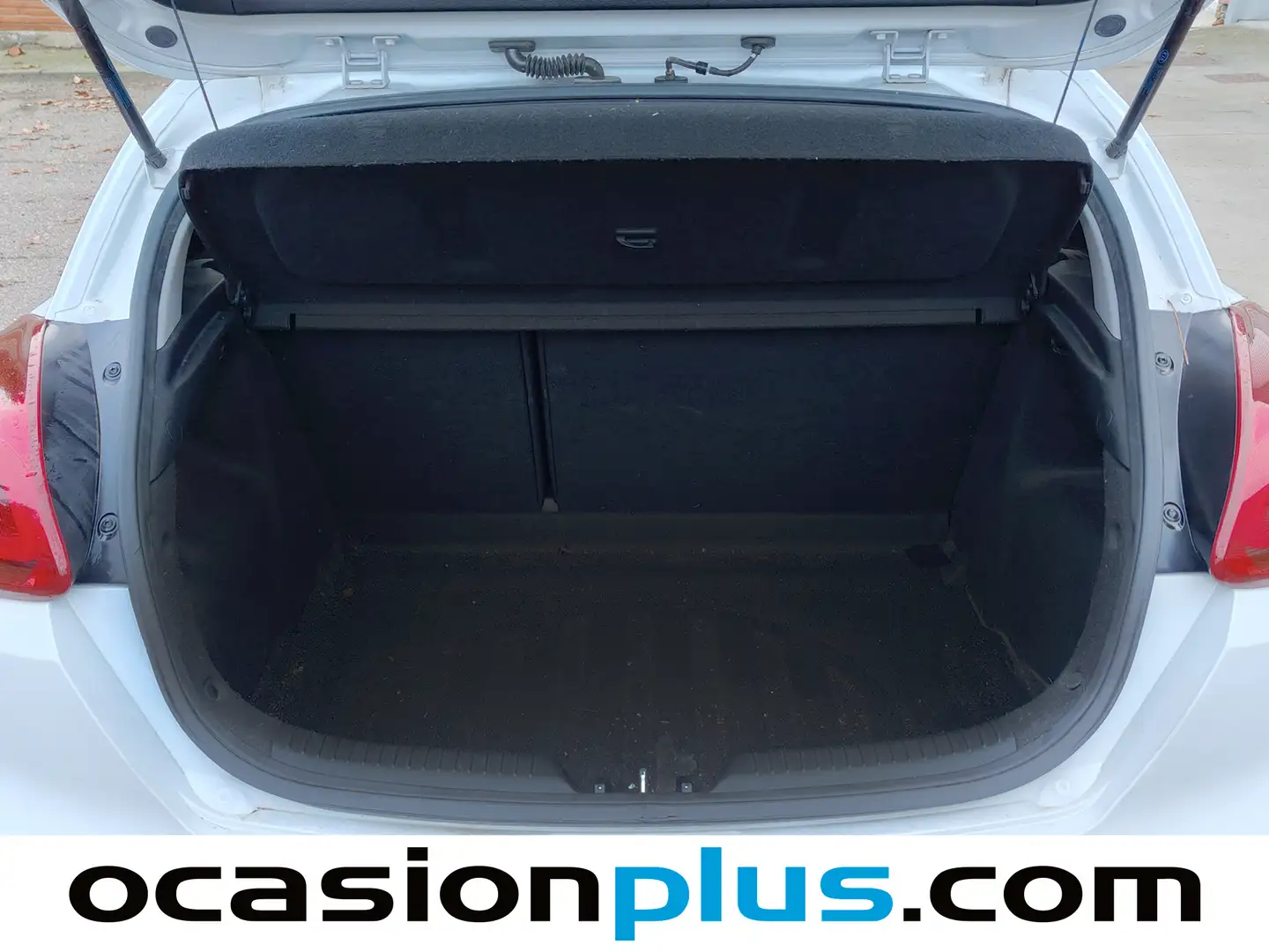 Foto KIA Ceed Kia Ceed 1.0 T-GDi Eco-Dynamics Concept  (100 CV)