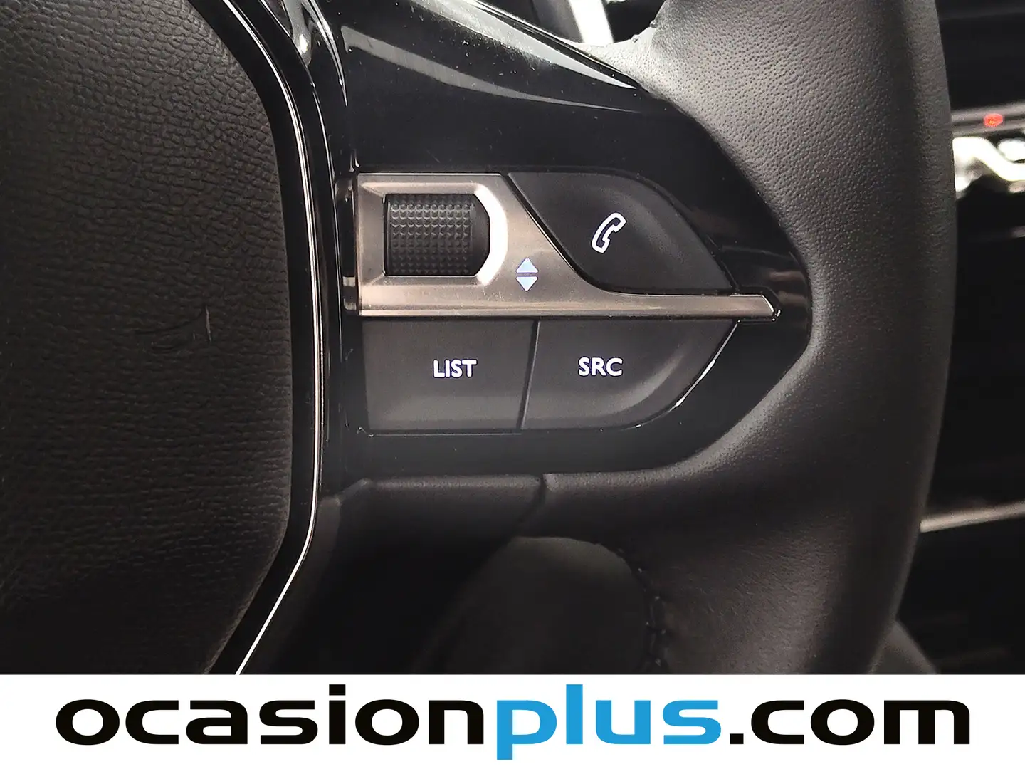 Foto Peugeot 2008 Peugeot 2008 Allure Hybrid eDCS6 (136 CV)