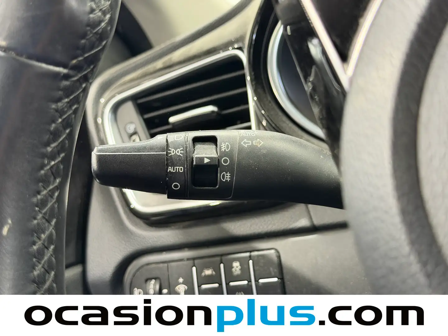 Foto KIA XCeed Kia XCeed 1.5 MHEV iMT Tech (160 CV)