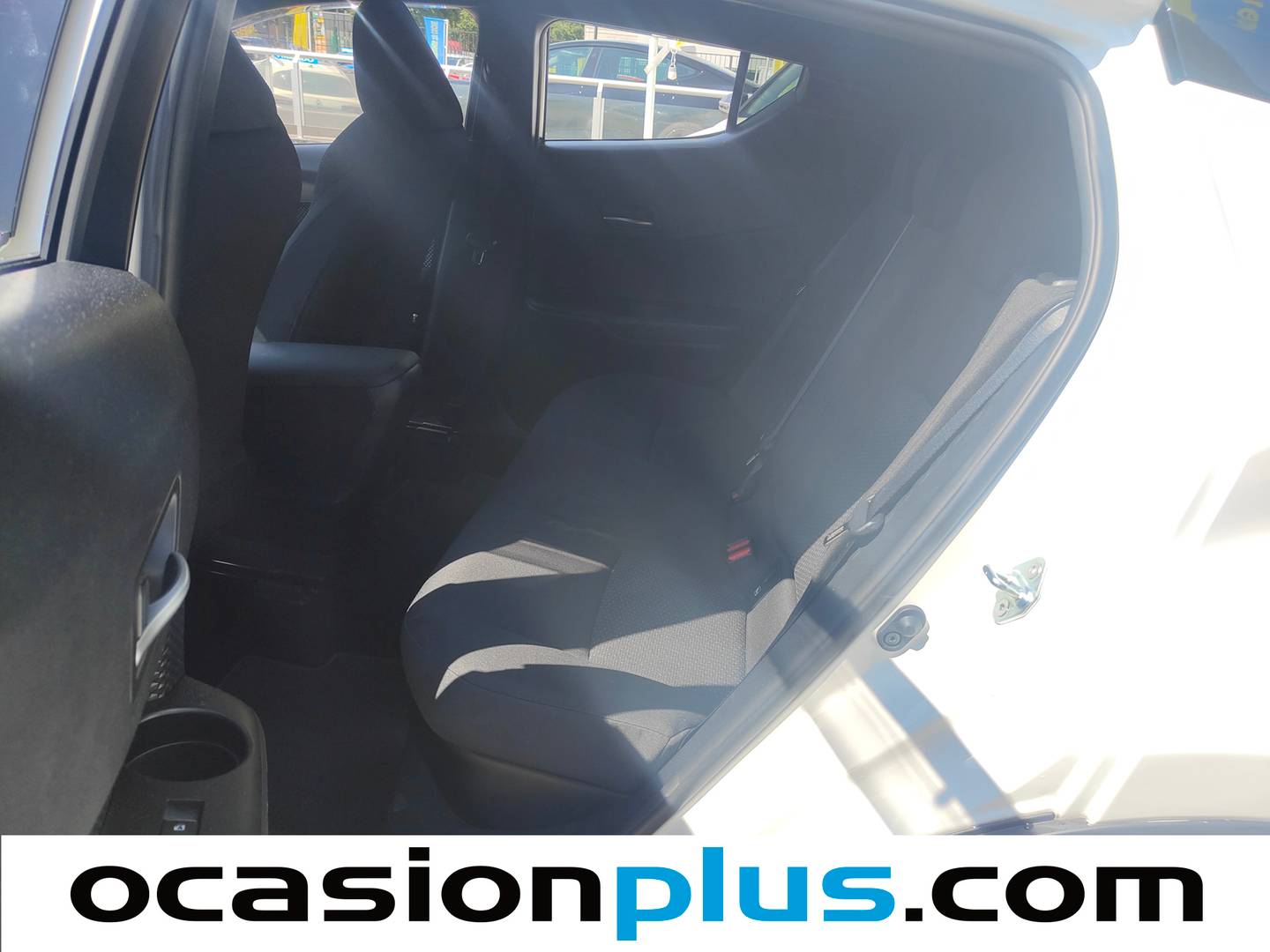 Foto asientos traseros Toyota C-HR Toyota C-HR 1.8 125H Advance (122 CV)