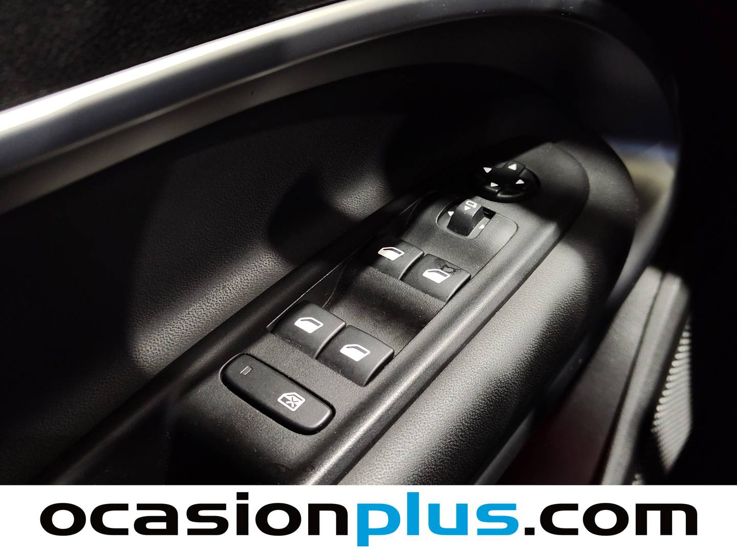 Foto Jeep Avenger Jeep Avenger 1.2 G Summit (100 CV)