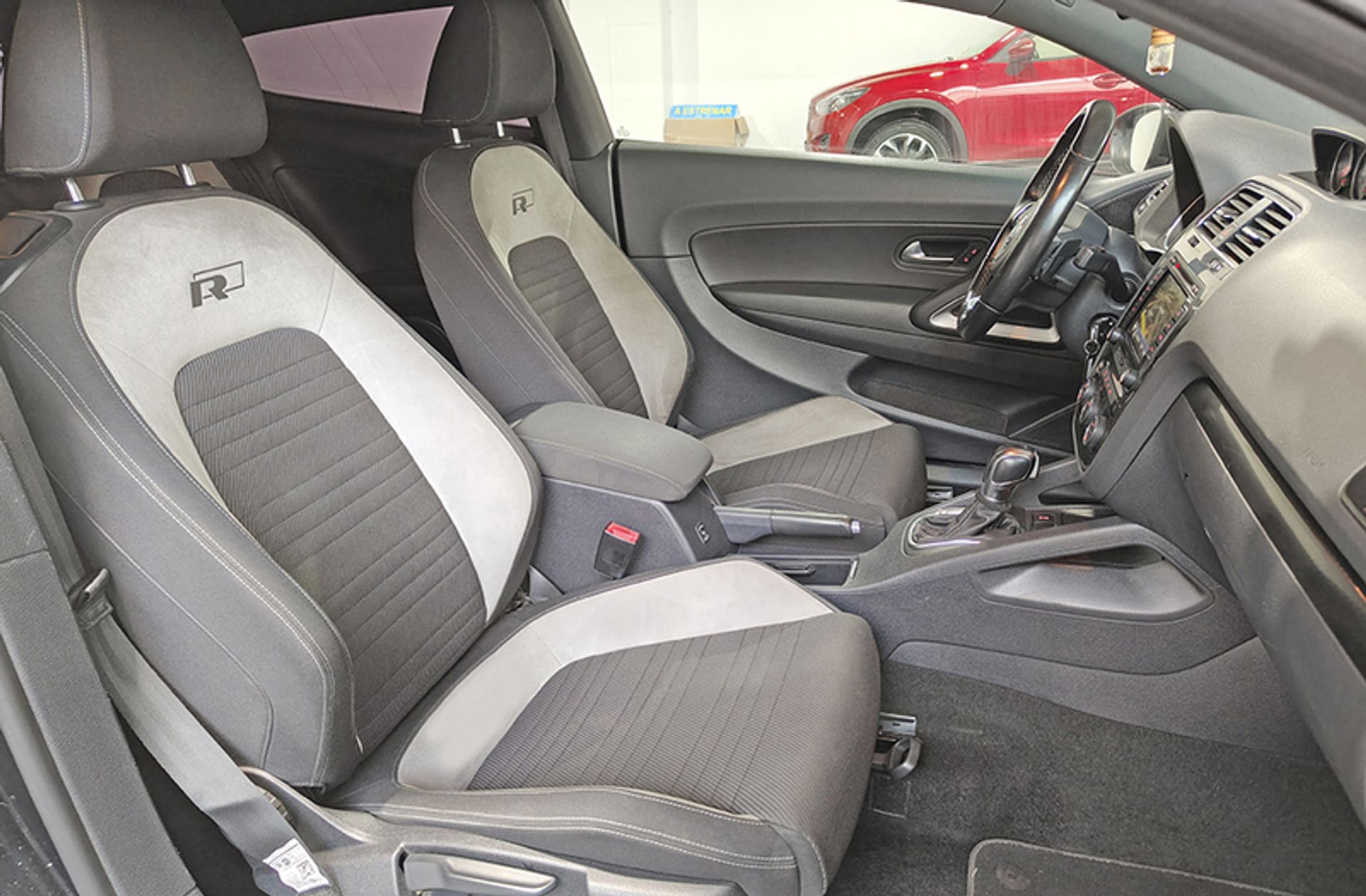 Volkswagen Scirocco R-Line 2.0 TDI BMT DSG - foto 18