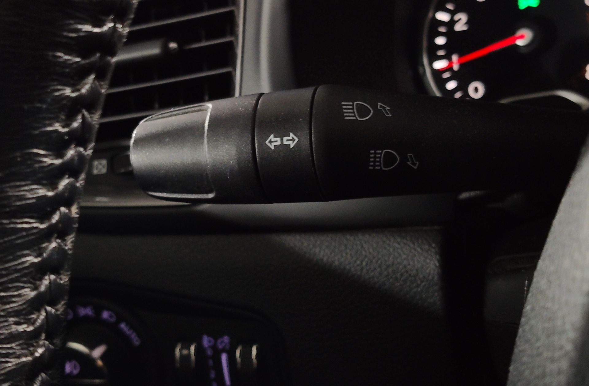 Jeep Renegade 1.4 MultiAir Limited 4x2 - foto 27