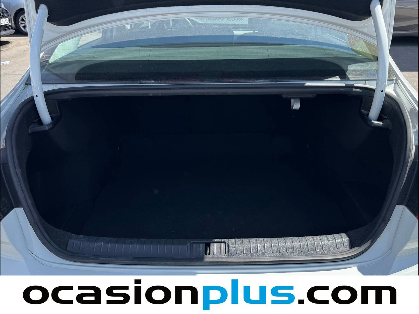 Foto Volkswagen Passat Volkswagen Passat Business 2.0 TDI (122CV) DSG