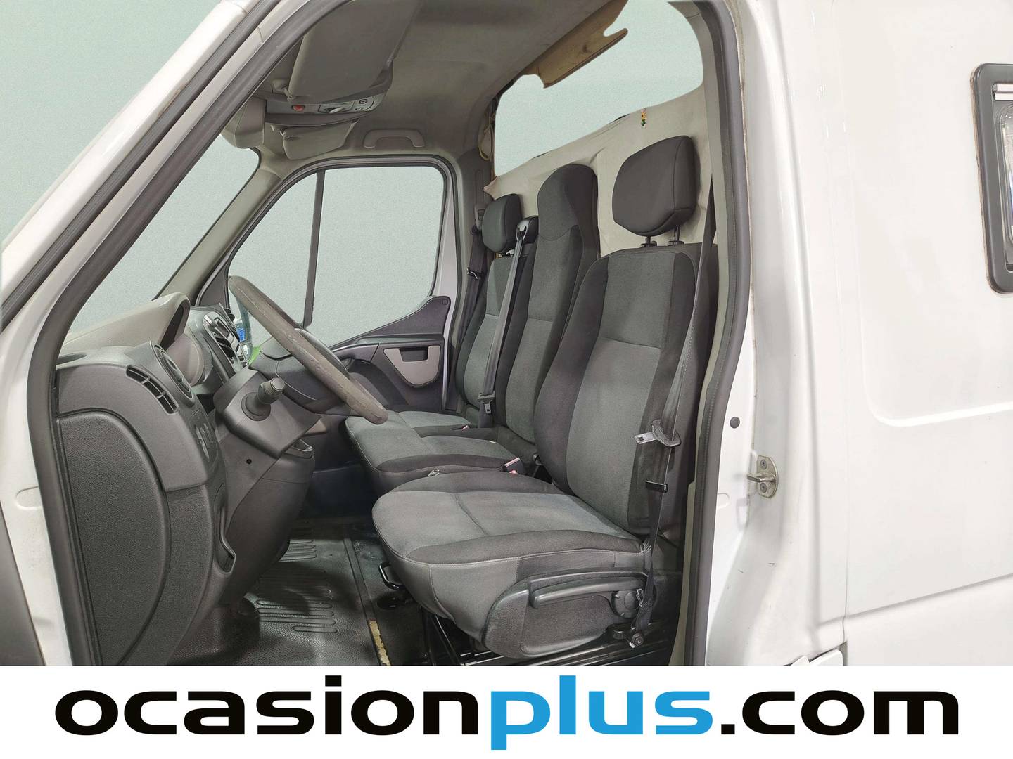 Foto asientos delanteros Renault Master Renault Master Furgon L1H2 3500 dCi (125 CV) 3 Plazas Camperizada
