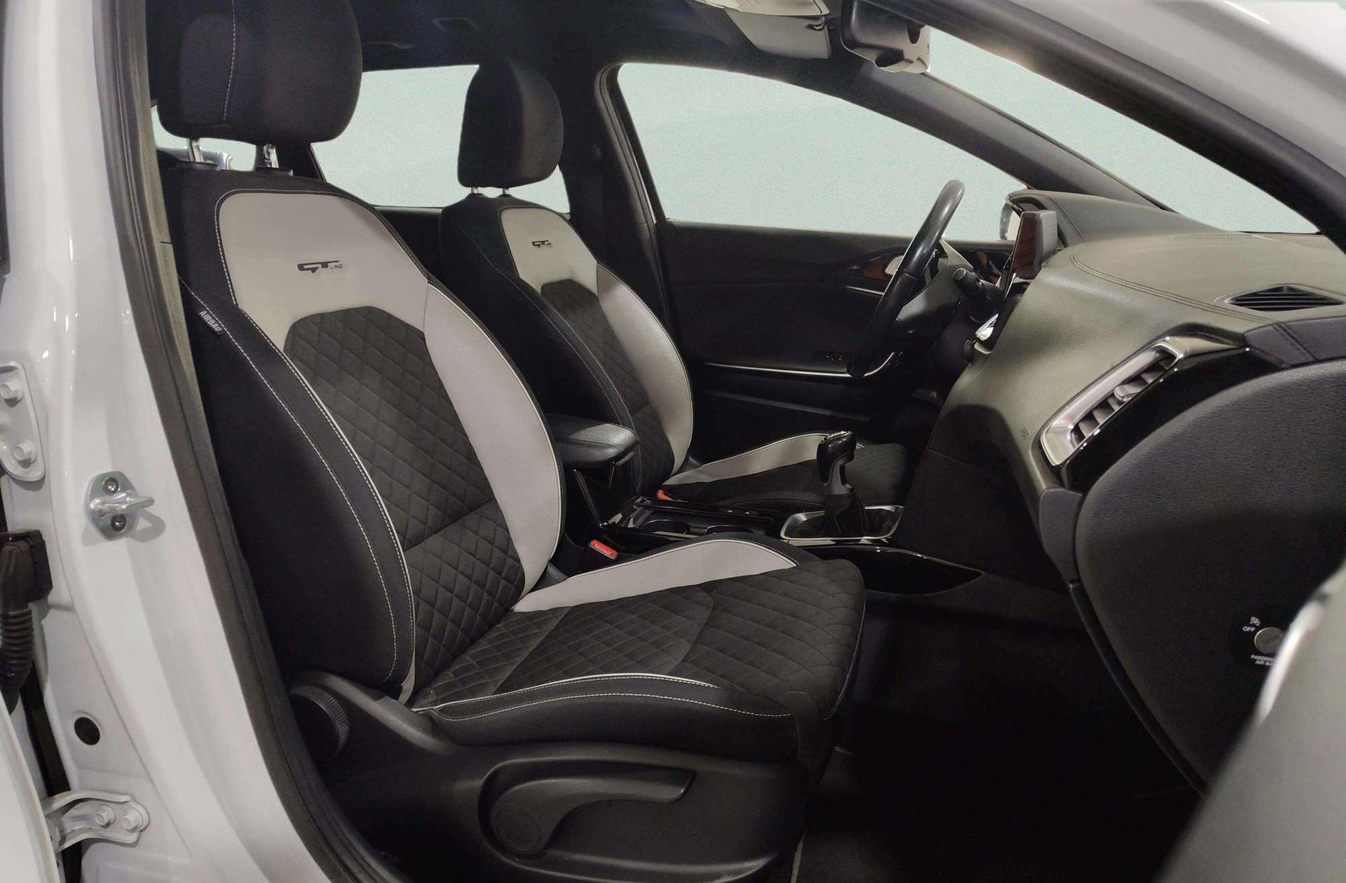 Kia Ceed 1.6 CRDi Eco-Dynamics GT Line - foto 18
