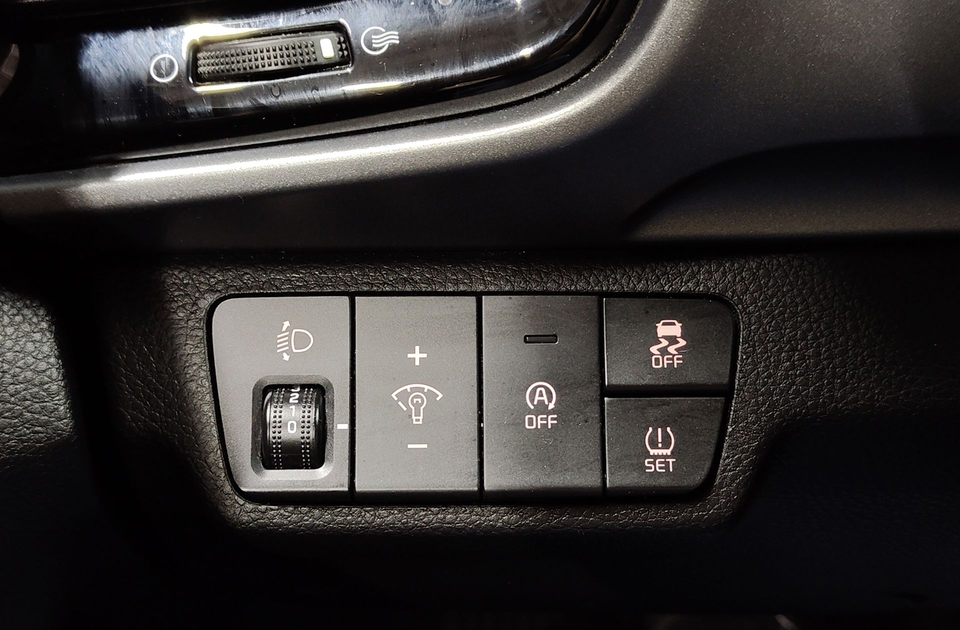 Kia Stonic 1.0 T-GDi MHEV Drive - foto 11