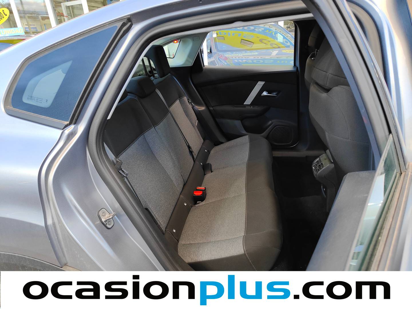 Foto Citroën C4 X Citroen C4 X PureTech 100 S&S 6v You (102 CV)