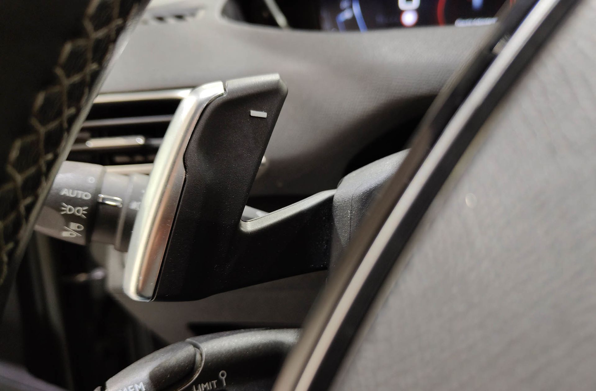 Peugeot 5008 BlueHDi 130 Allure EAT8 7 plazas - foto 31