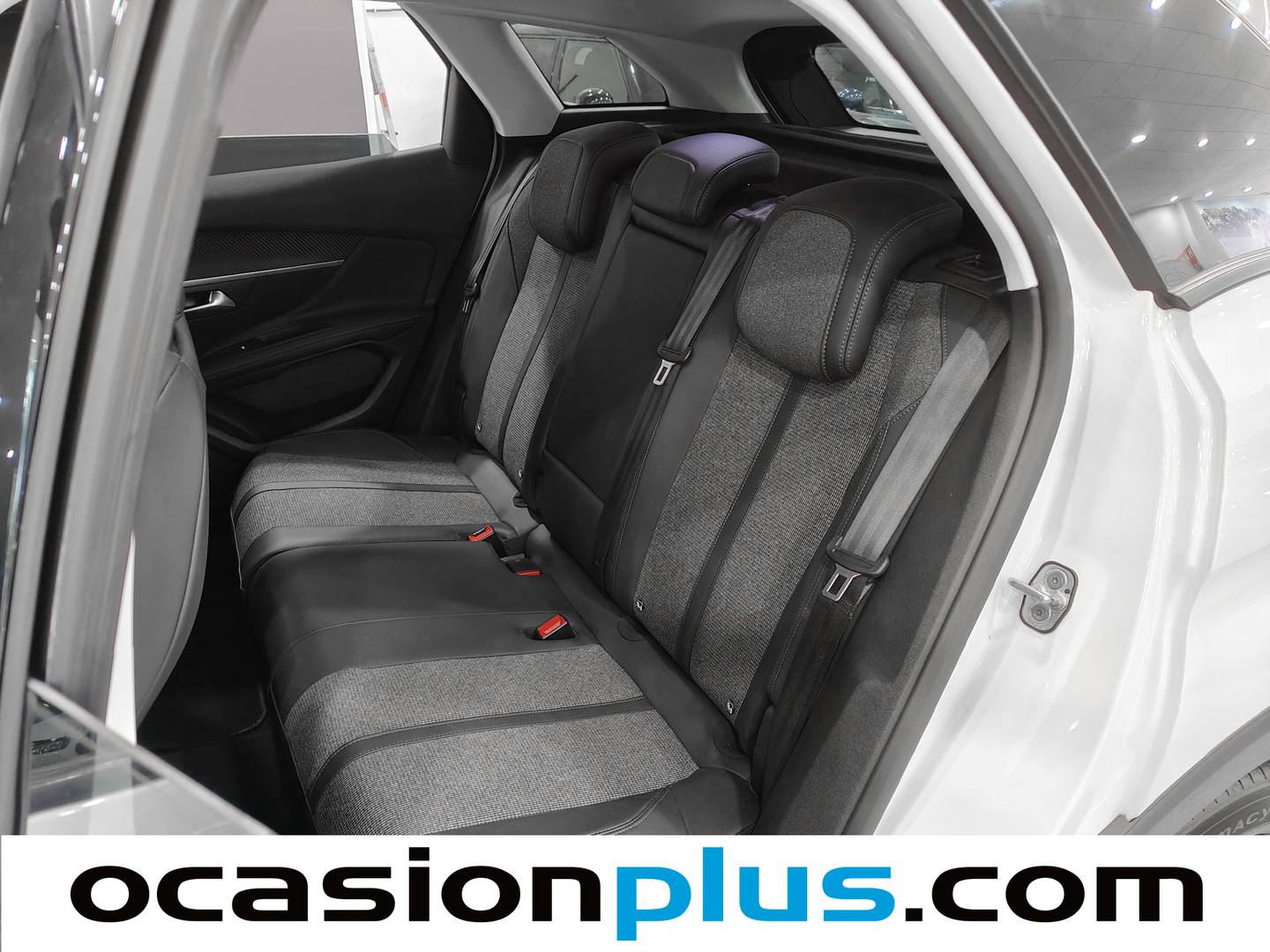 Foto Peugeot 3008 Peugeot 3008 PureTech 130 Allure EAT8  (130 CV)