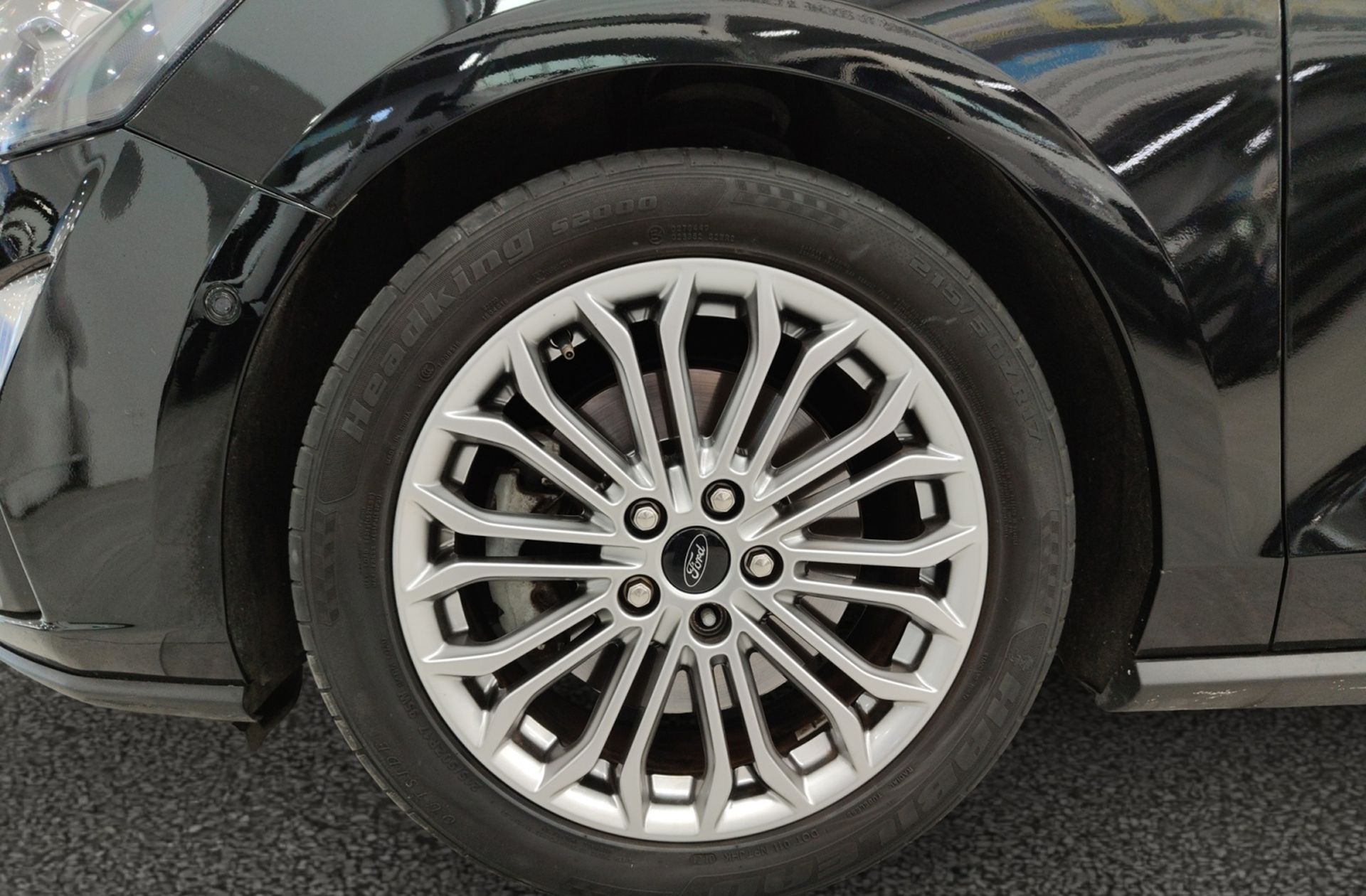 Ford Focus 1.0 EcoBoost Titanium - foto 35