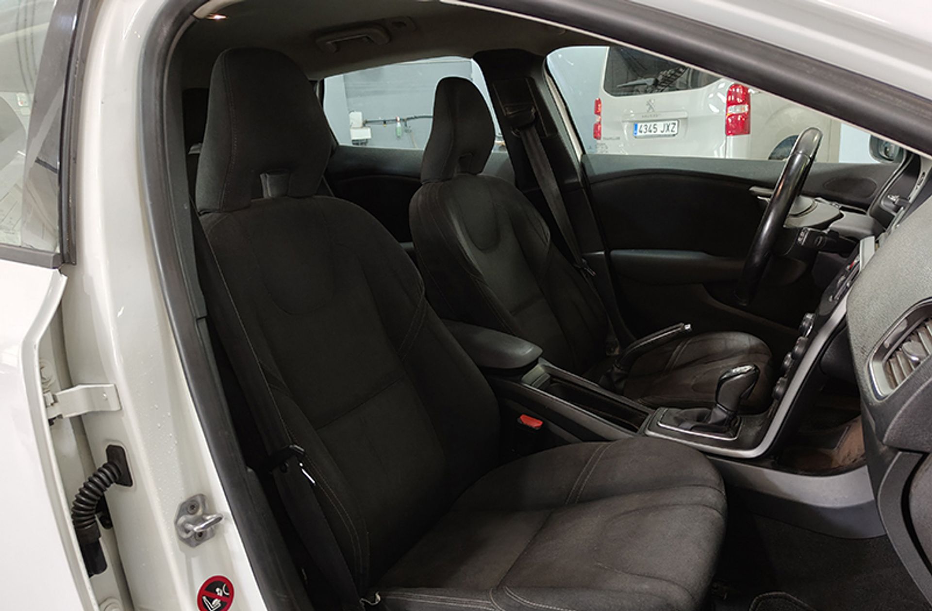 Volvo V40 1.6 D2 Kinetic - foto 15