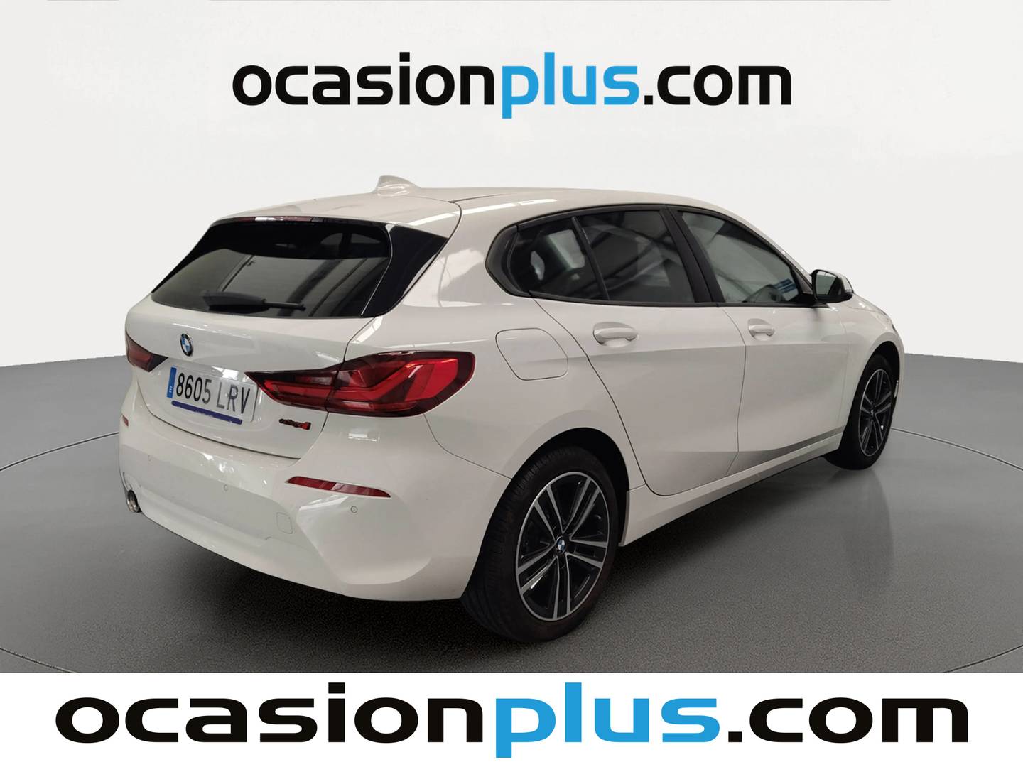 Foto trasera BMW Serie 1 BMW Serie 1 118i  (140 CV) derecha