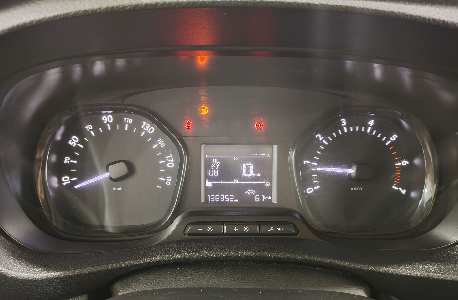 Peugeot Expert Furgon BlueHDi 120 Pro Standard - foto 16