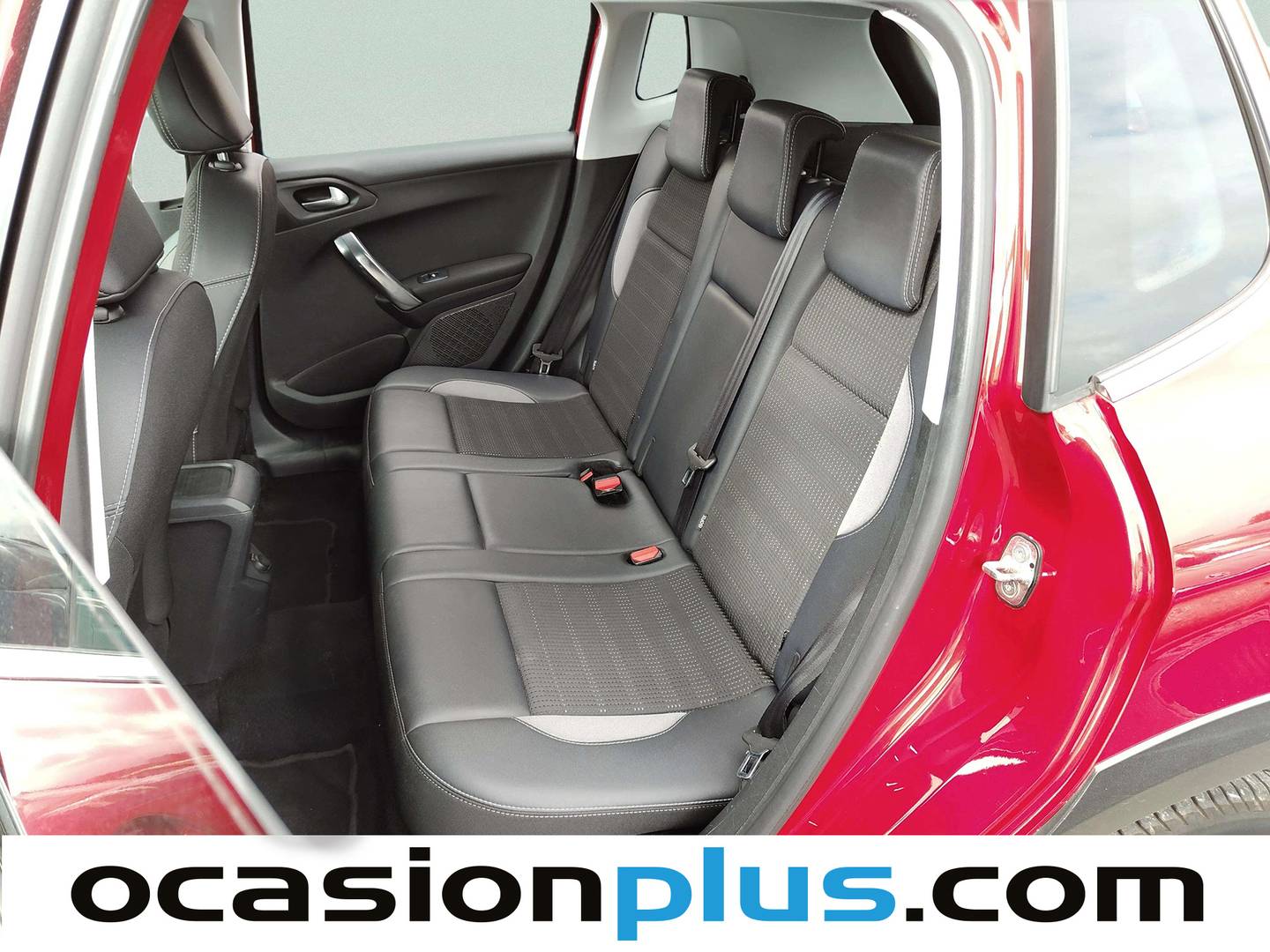 Foto asientos traseros Peugeot 2008 Peugeot 2008 PureTech 110 S&S Allure (110 CV)
