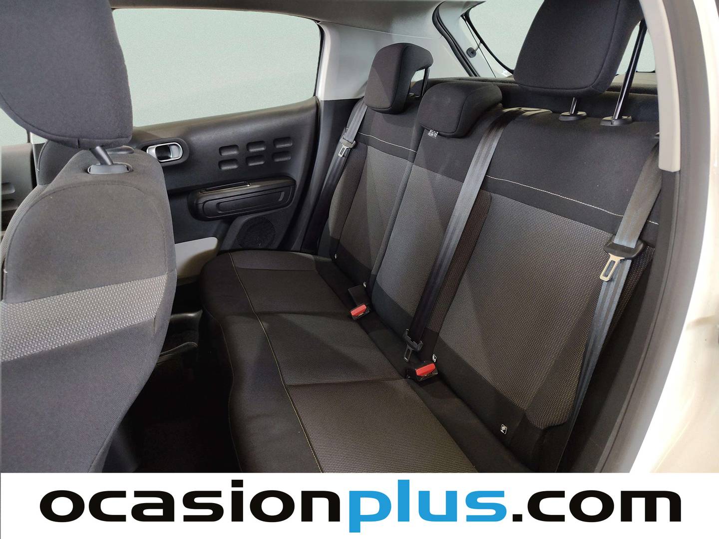 Foto asientos traseros Citroën C3 Citroën C3 BlueHDi 100 S&S Feel (99 CV)
