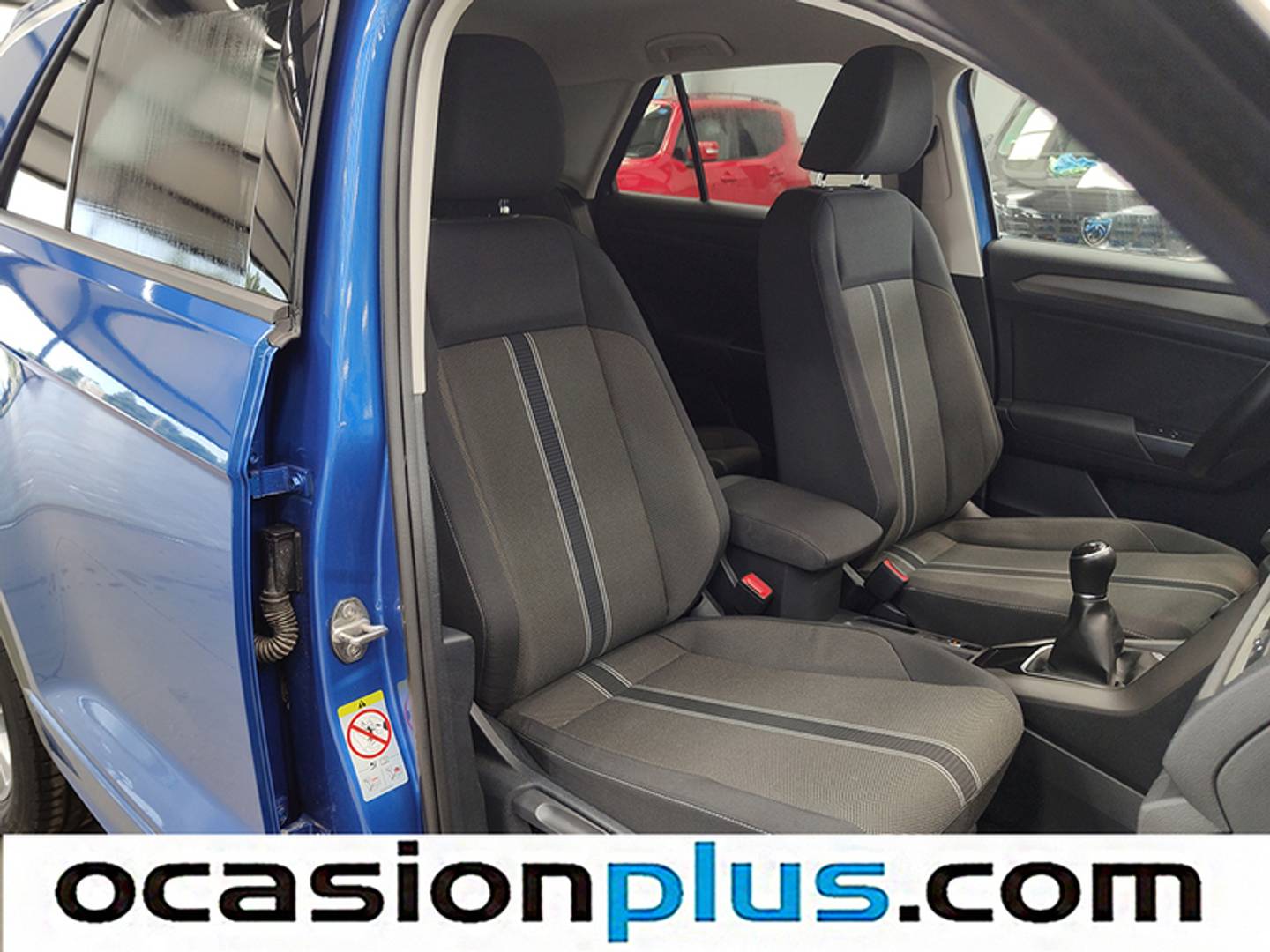 Foto Volkswagen T-Roc Volkswagen T-Roc Advance R-Line 1.0 TSI (110 CV)