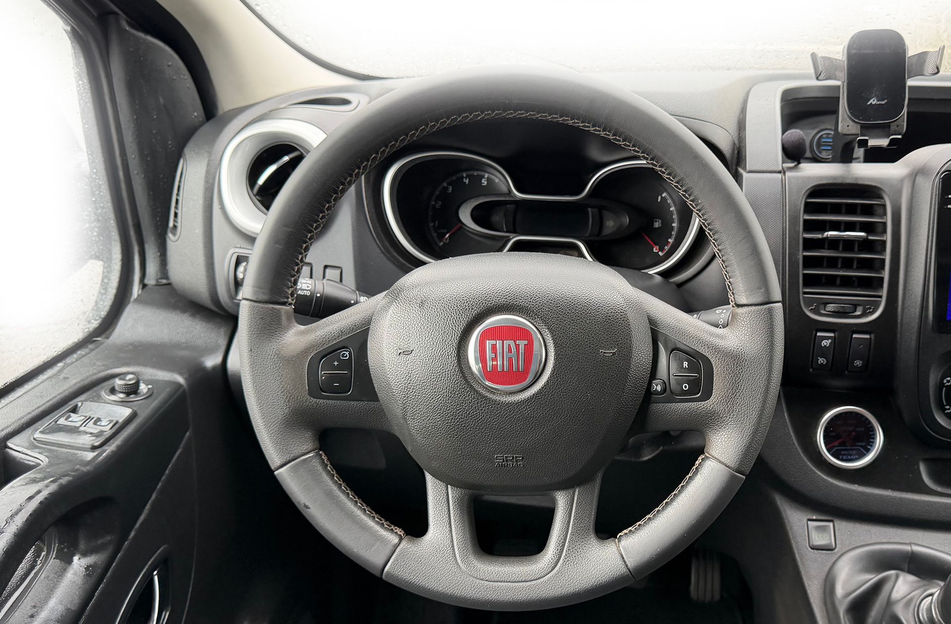 Fiat Talento Combi 1.6 EcoJet Base SX 8 plazas - foto 19