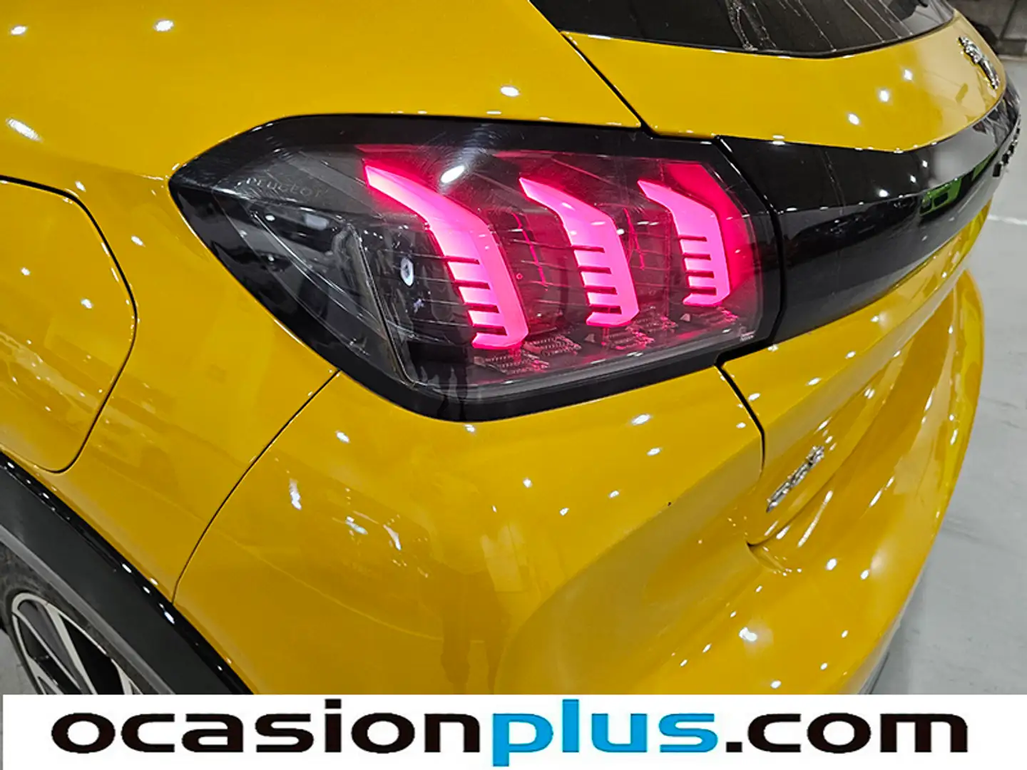 Foto Peugeot 208 Peugeot 208 BlueHDi 100 GT (100 CV)