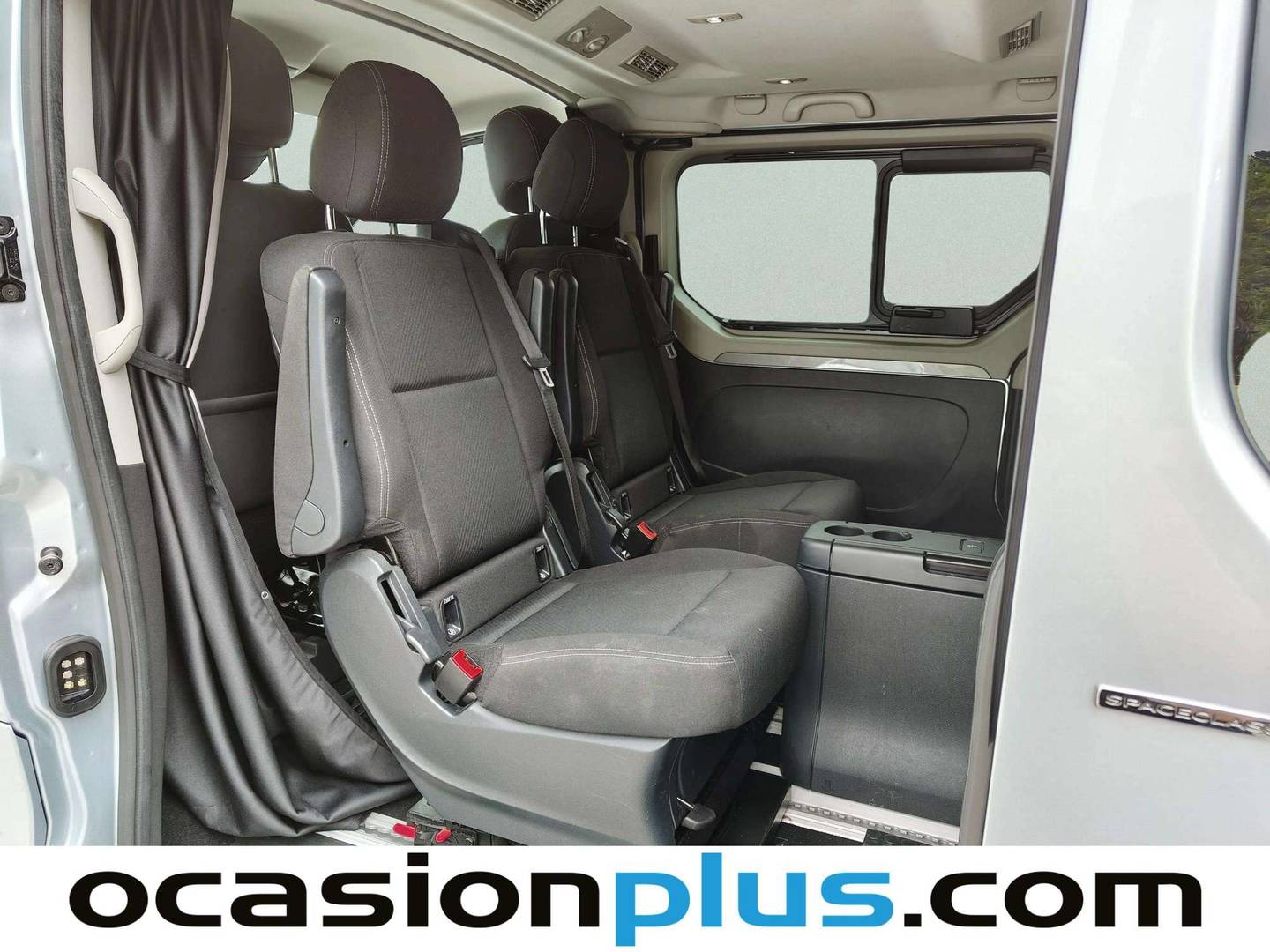 Foto asientos traseros Renault Trafic RENAULT Trafic SpaceClass Largo EnBlue dCi (150CV) 7 Plazas
