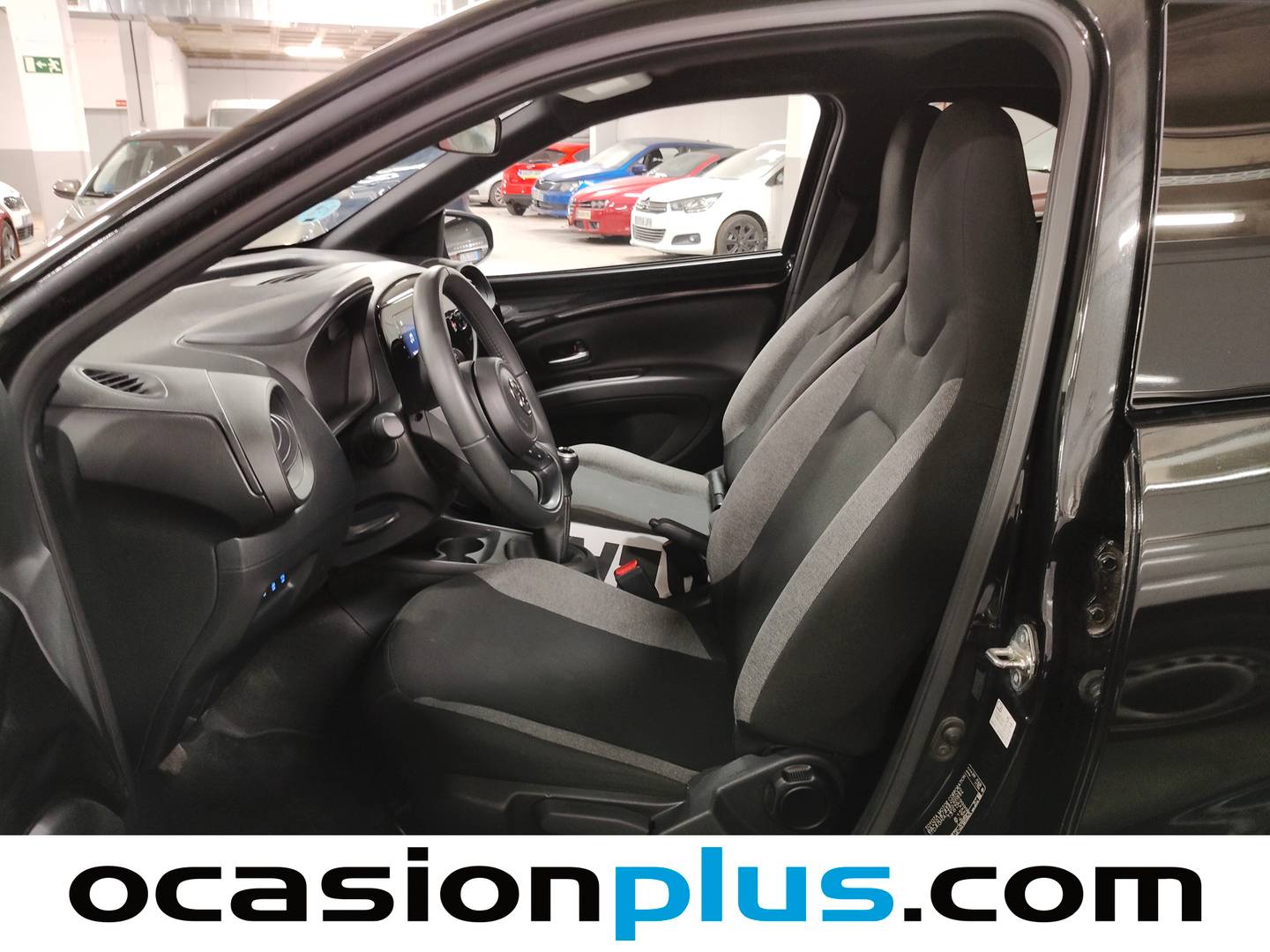 Foto asientos delanteros Toyota Aygo X Cross Toyota Aygo X Cross 1.0 VVT-I Play (72 CV)