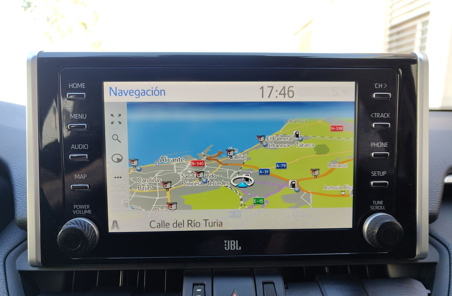 Toyota RAV4 2.5l hybrid Luxury - foto 9
