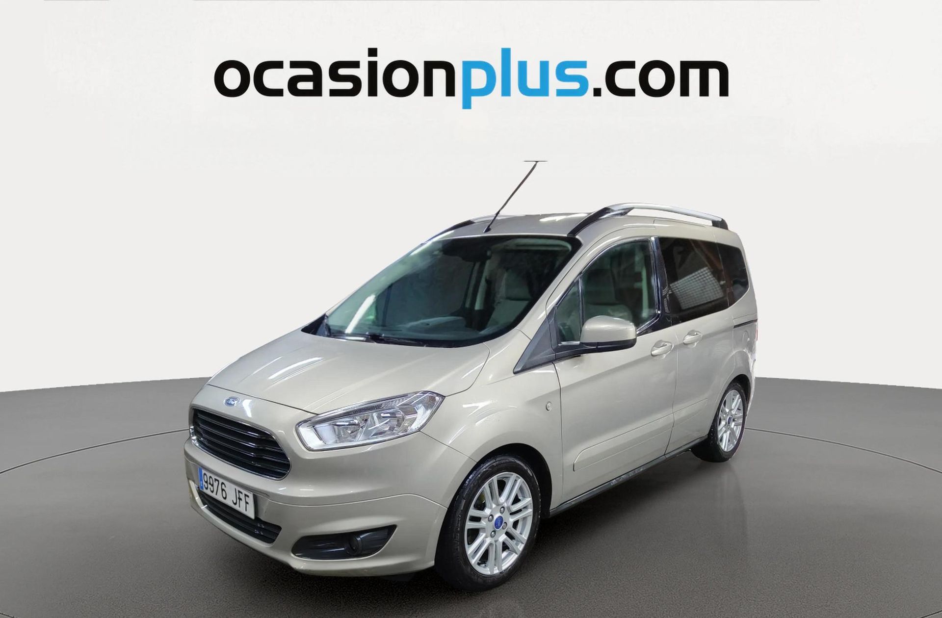 Ford Tourneo Courier 1.0 EcoBoost Titanium